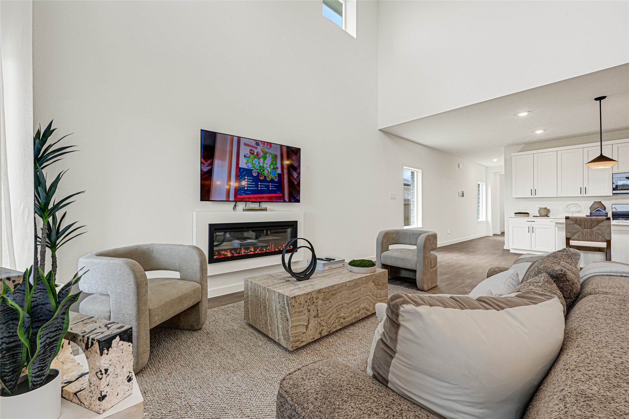 10726 Sage Bend Drive Property Photo 6