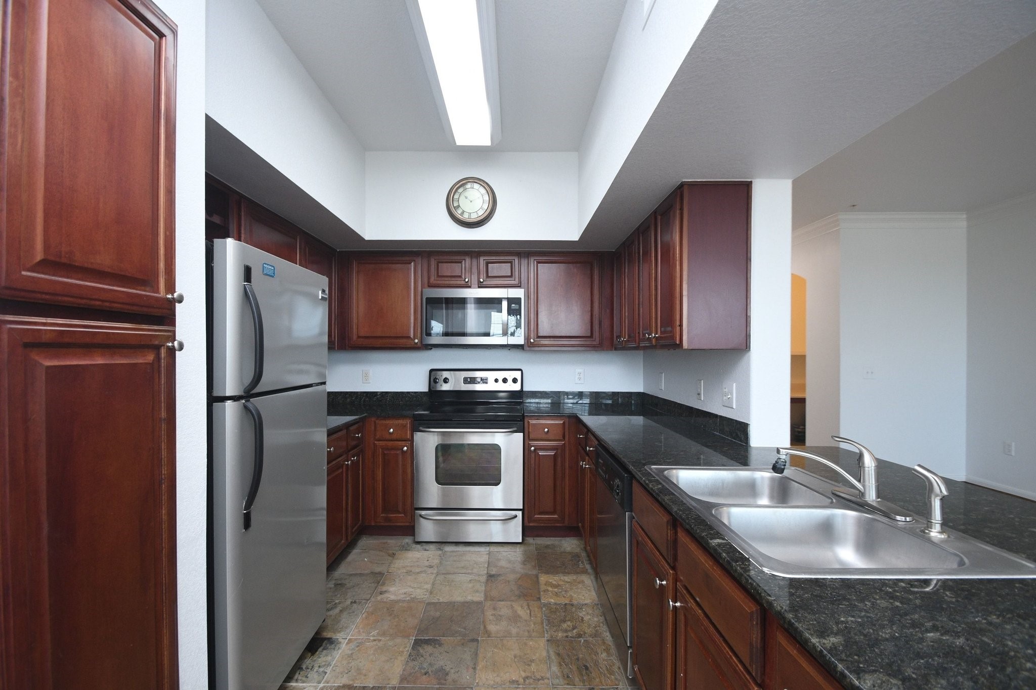 7575 Kirby Drive 1407 Property Photo 22