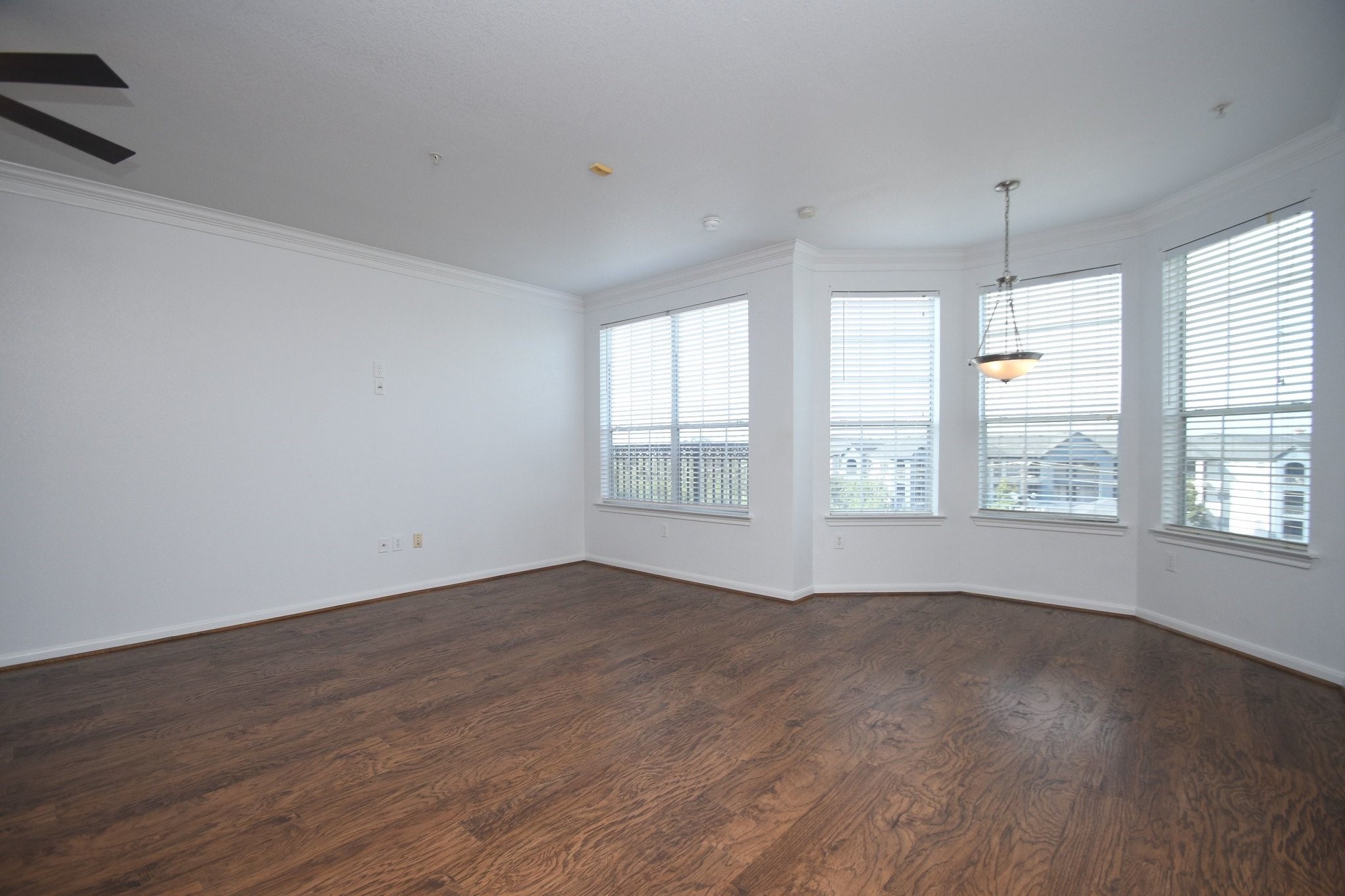 7575 Kirby Drive 1407 Property Photo 28