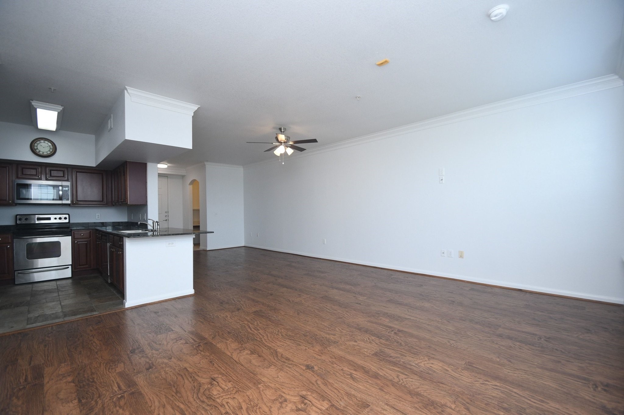 7575 Kirby Drive 1407 Property Photo 29