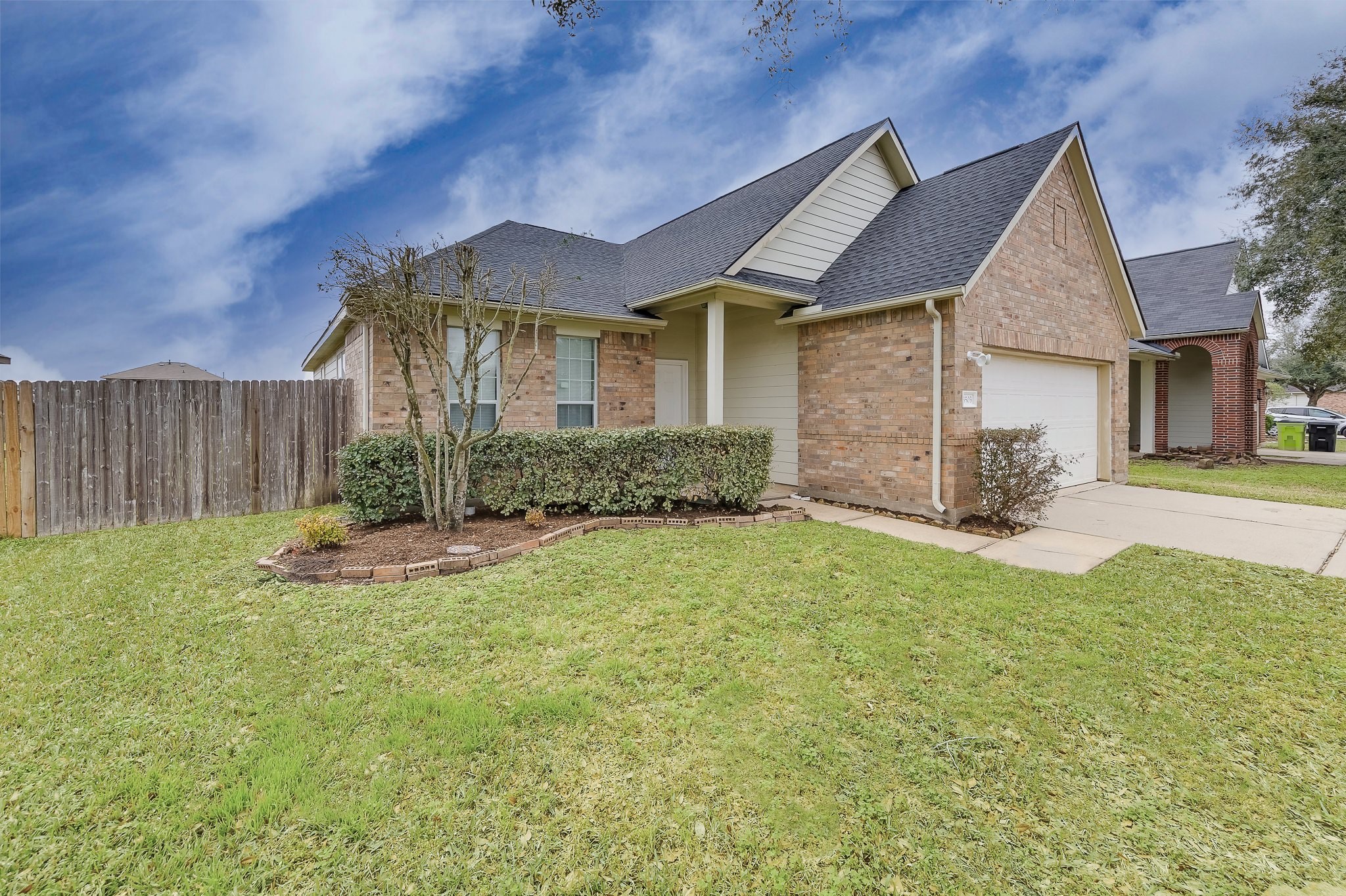 3503 Cypress Landing Court Property Photo 4