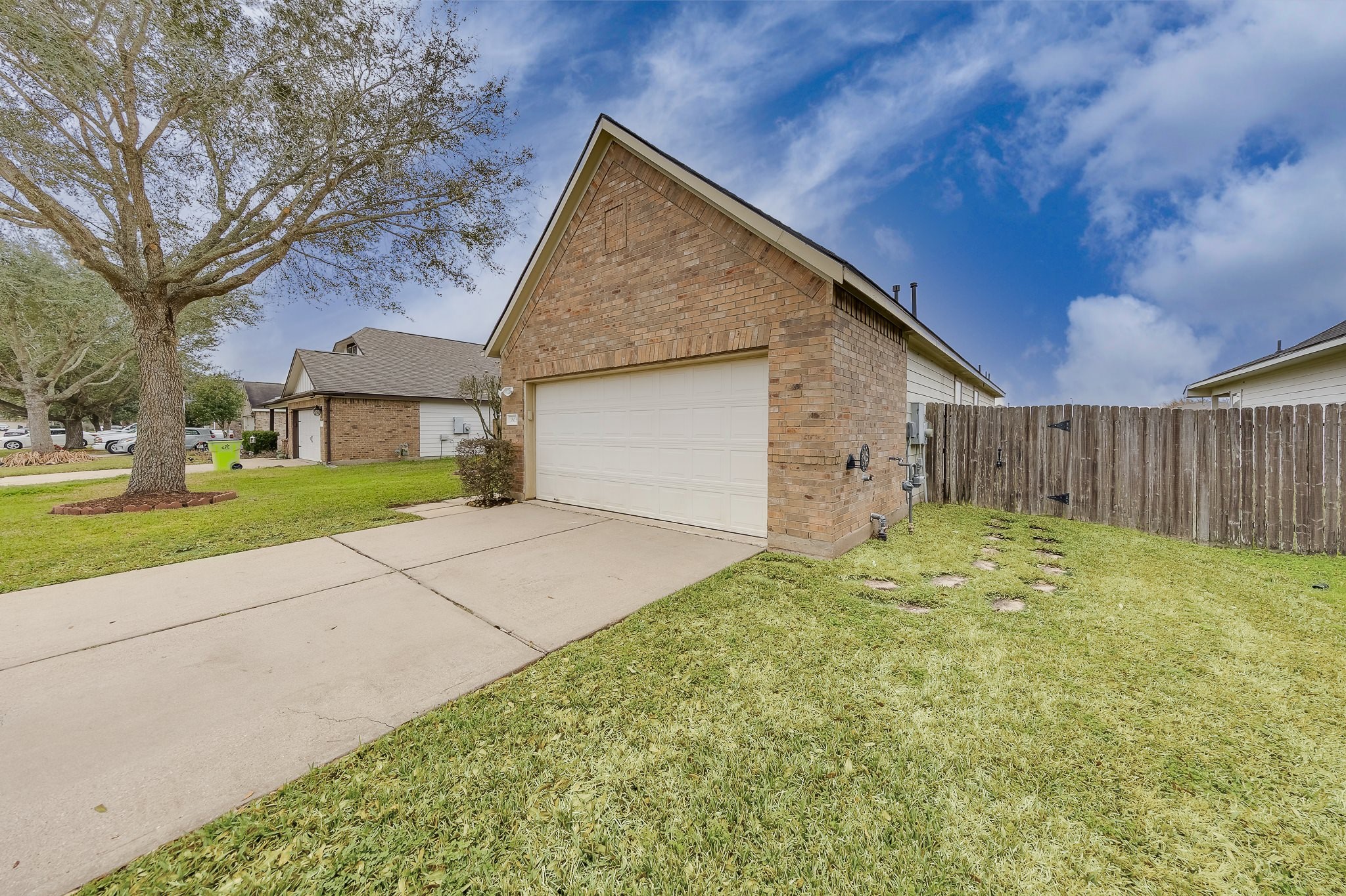 3503 Cypress Landing Court Property Photo 8