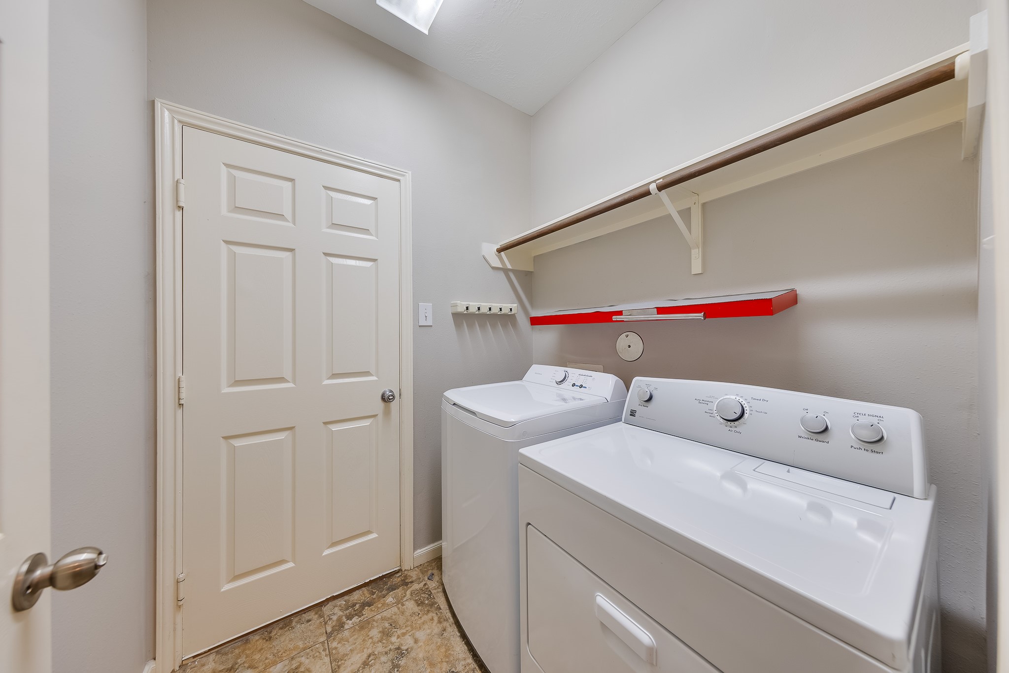 3503 Cypress Landing Court Property Photo 15