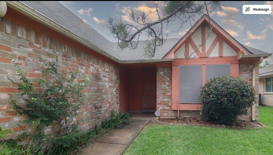 10802 Sashay Drive Property Photo 2