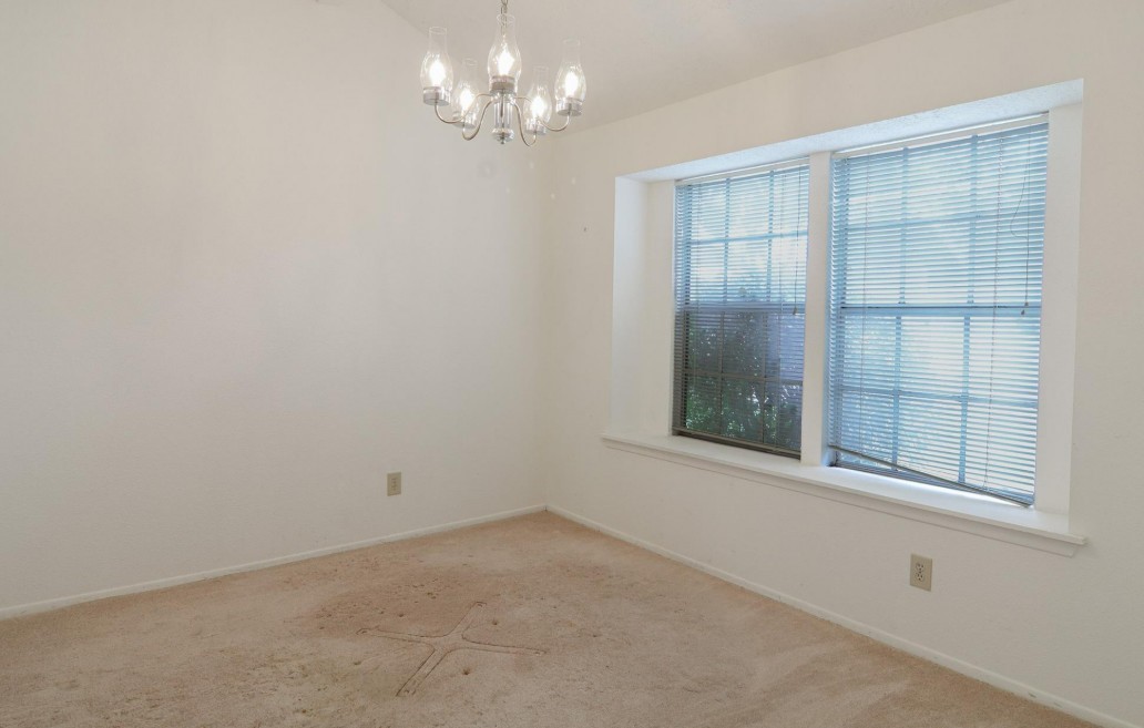 10802 Sashay Drive Property Photo 7