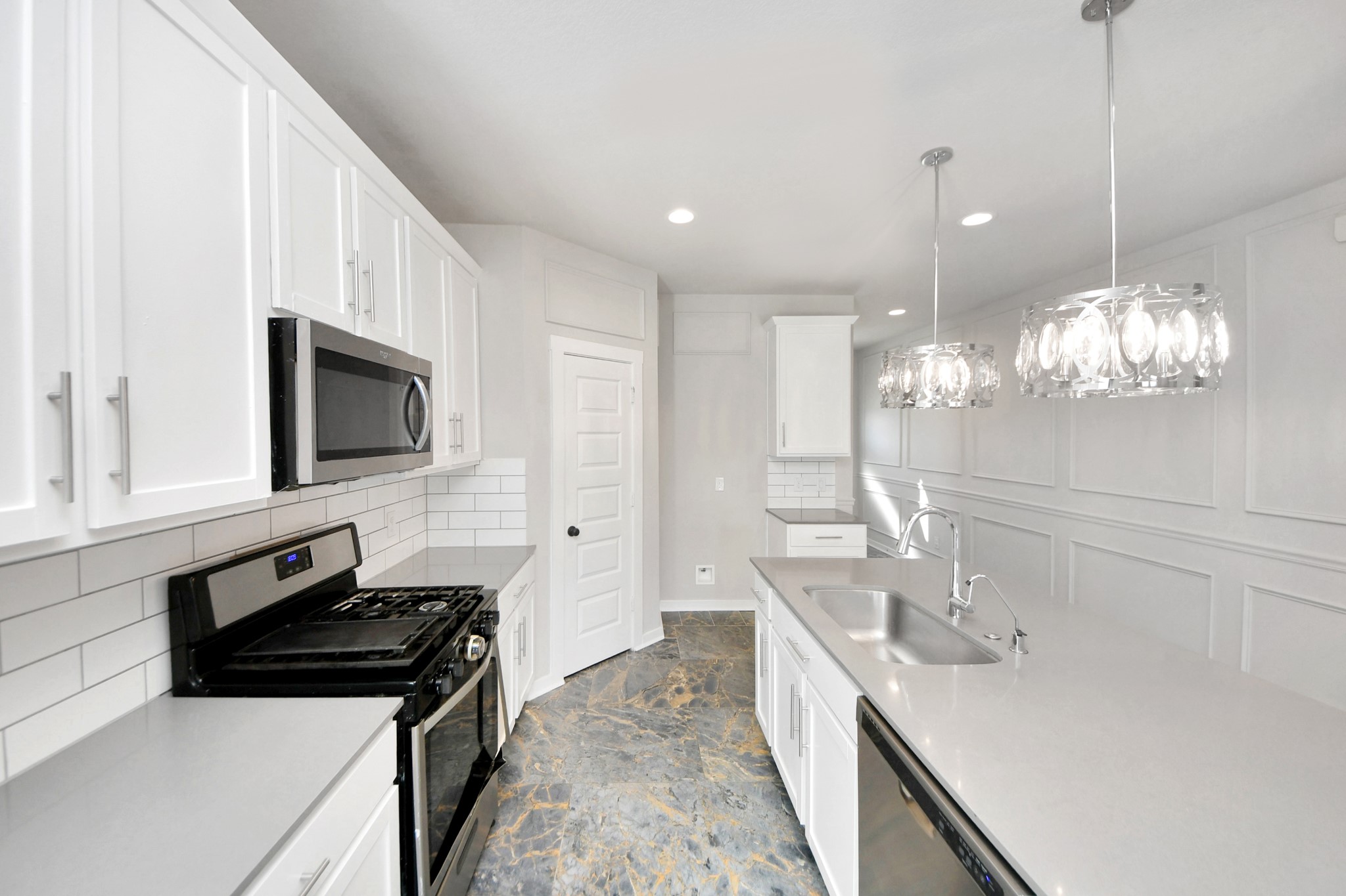 7515 Rivercane Shore Ln Property Photo 8