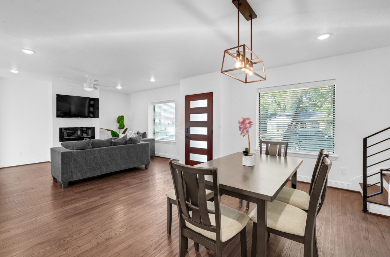 3021 Prospect Street Property Photo 4