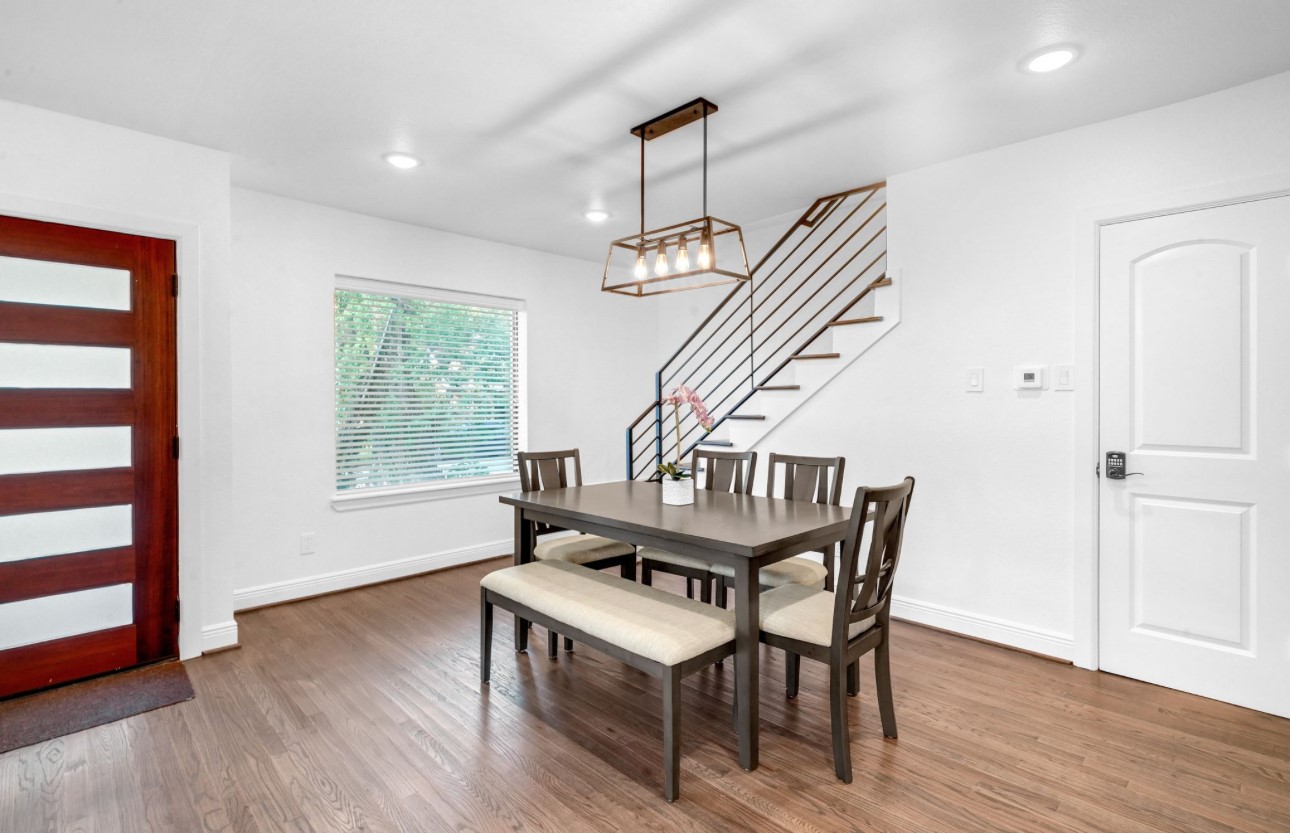 3021 Prospect Street Property Photo 5