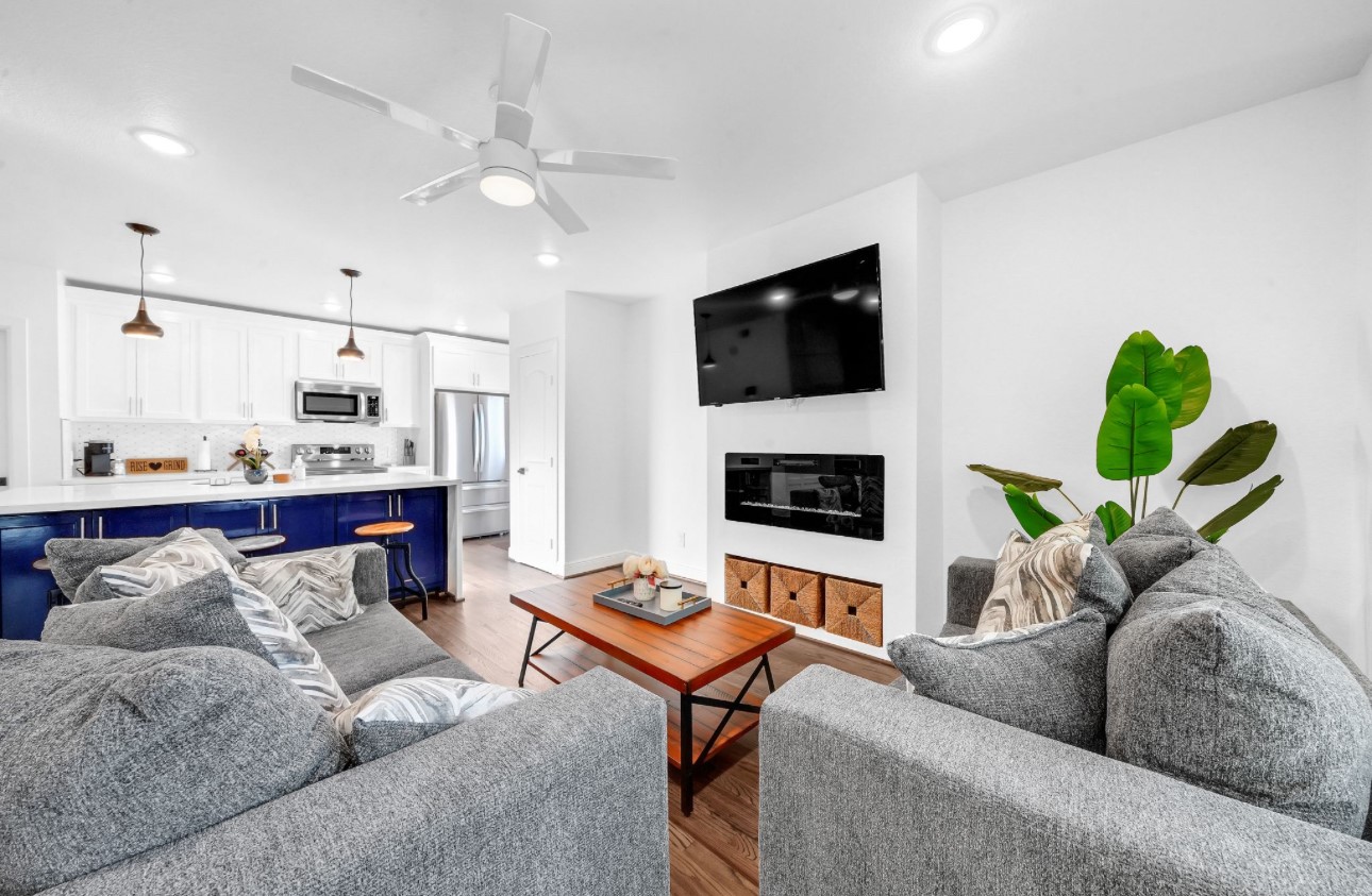 3021 Prospect Street Property Photo 6