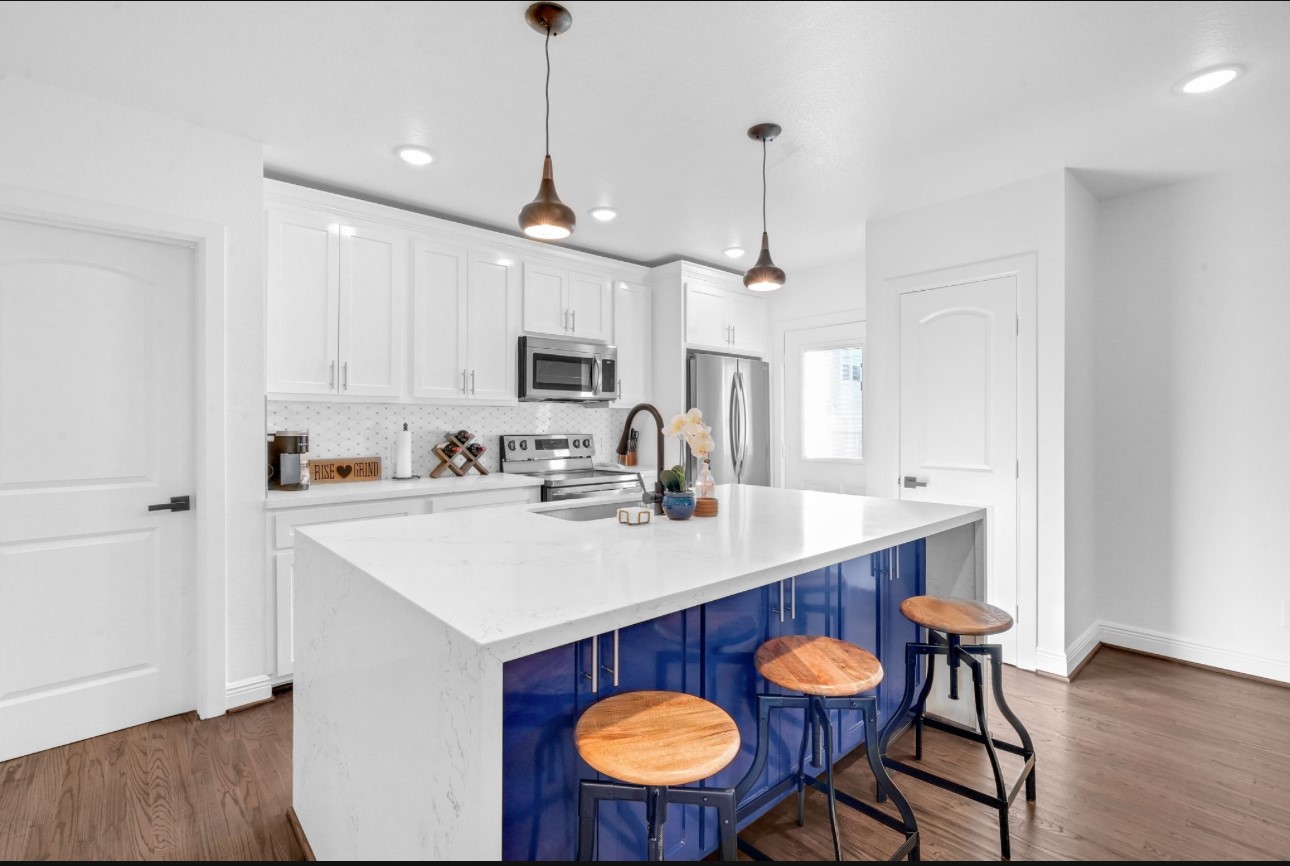 3021 Prospect Street Property Photo 7