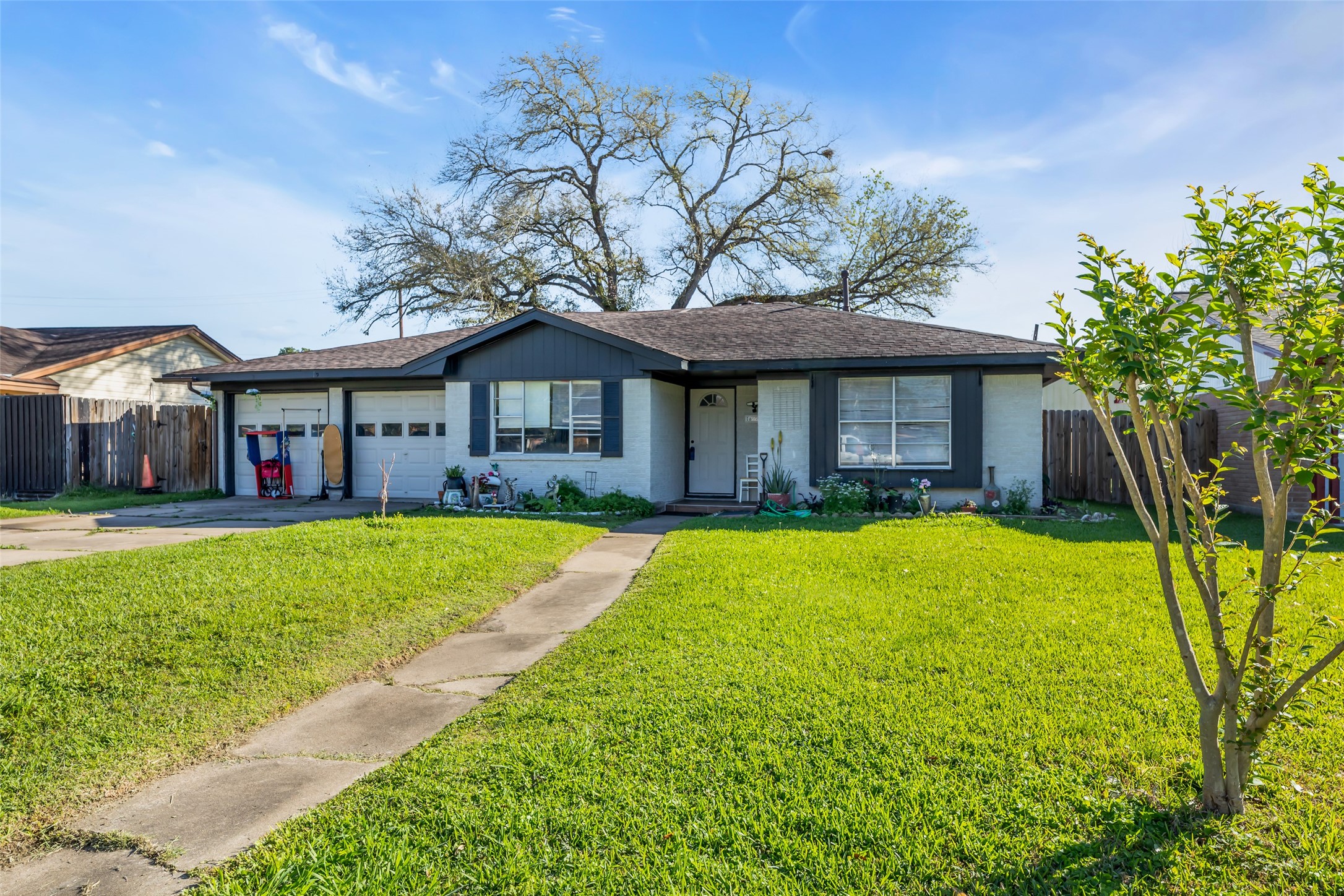 819 Hackberry Street Property Photo 3