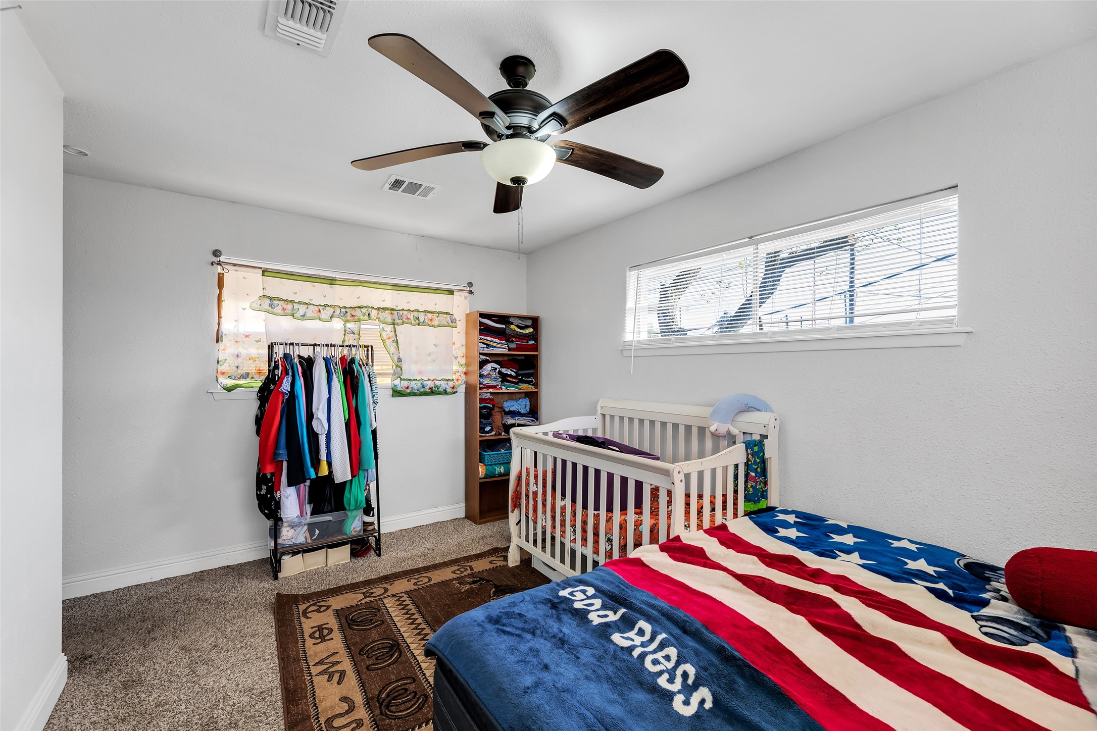 819 Hackberry Street Property Photo 12