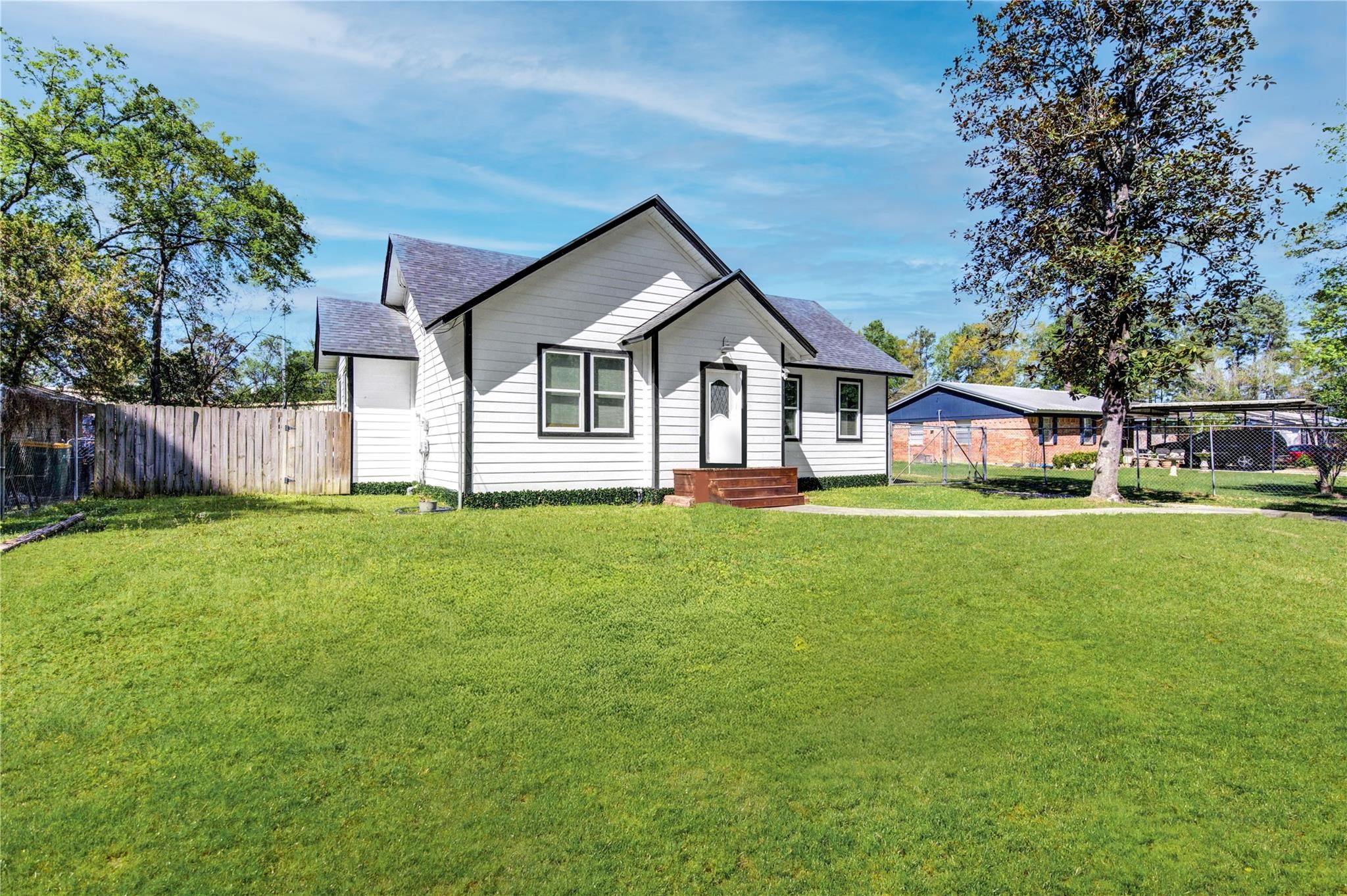 1010 Long Street Property Photo 1