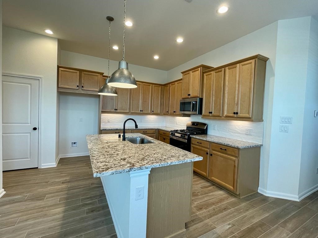639 Silver Pear Court Property Photo 9