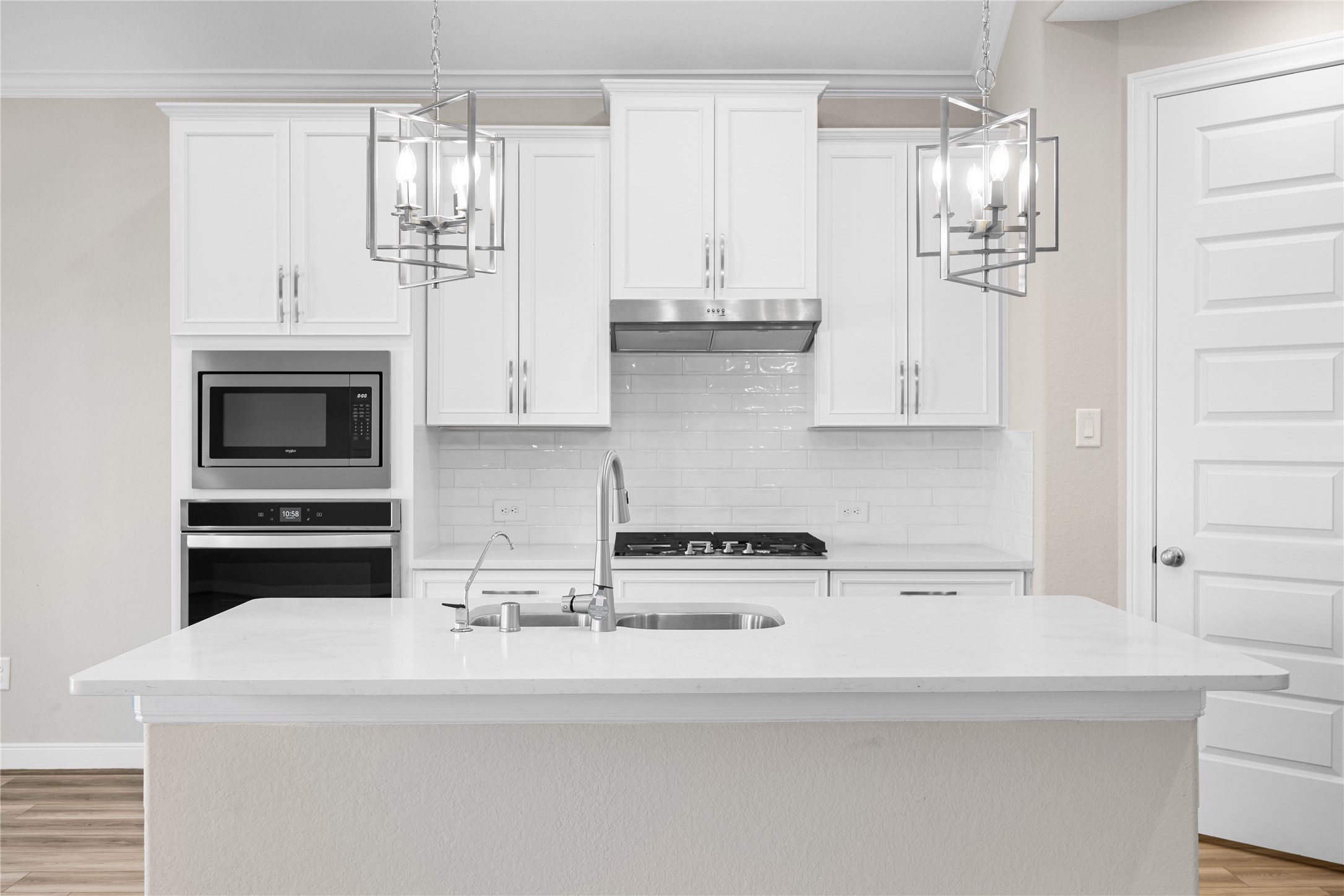 17681 Rosette Grass Drive Property Photo 9