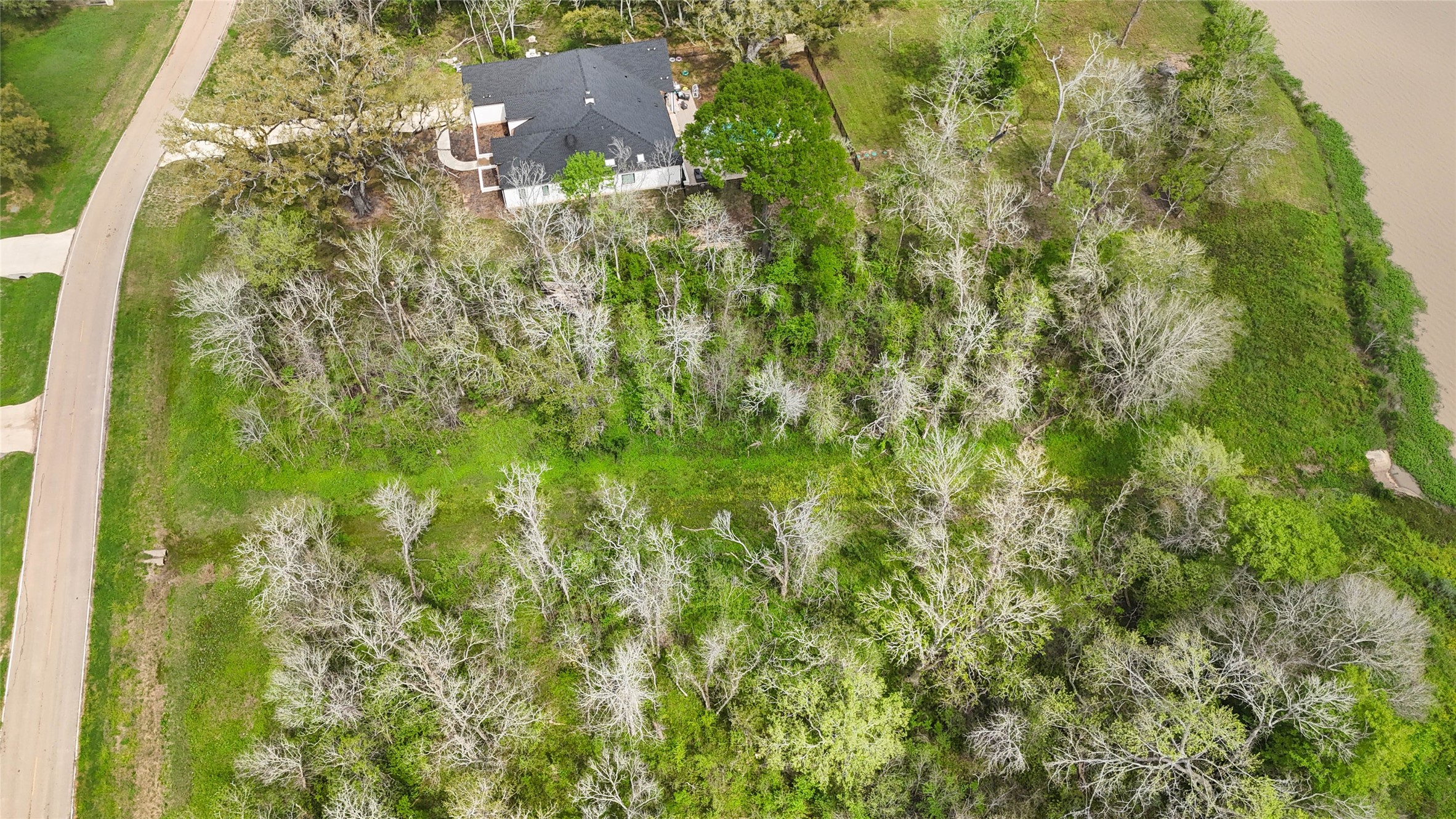 21502 Chenango Lake Drive Property Photo 11