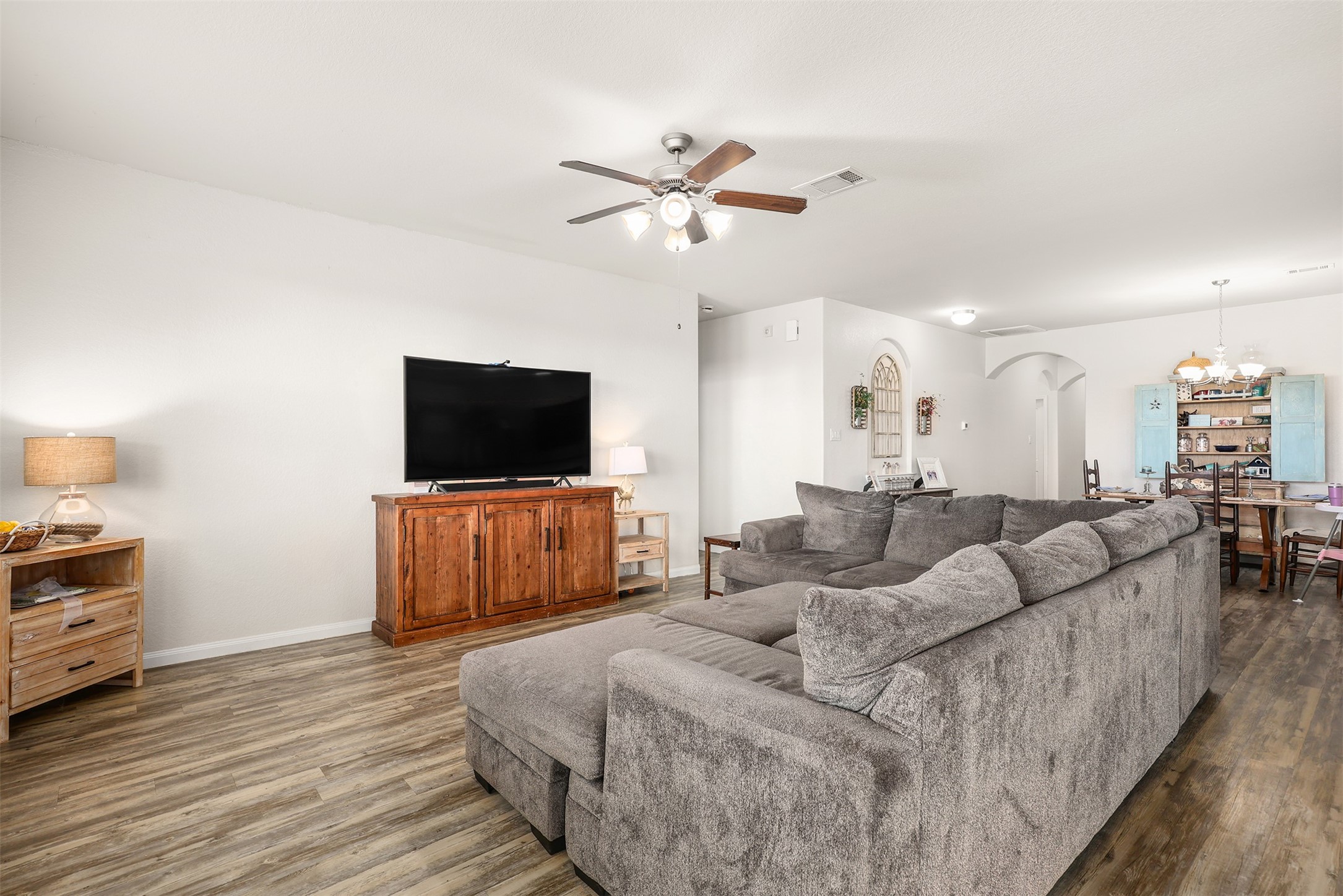2225 Windy Sail Drive Property Photo 9