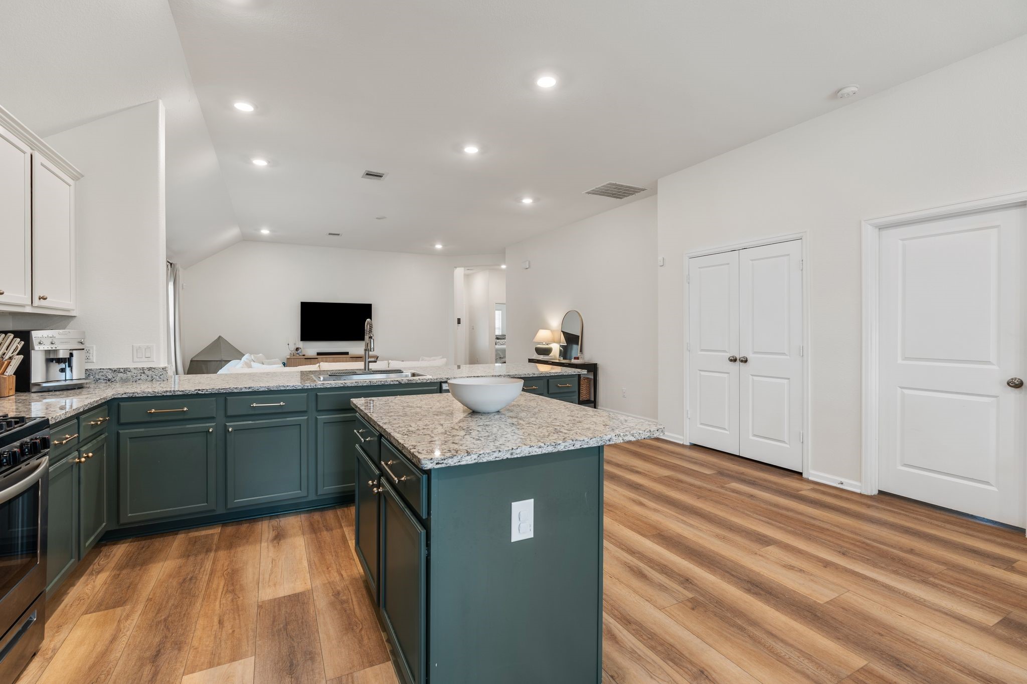 15806 Tullich Knoll Drive Property Photo 12