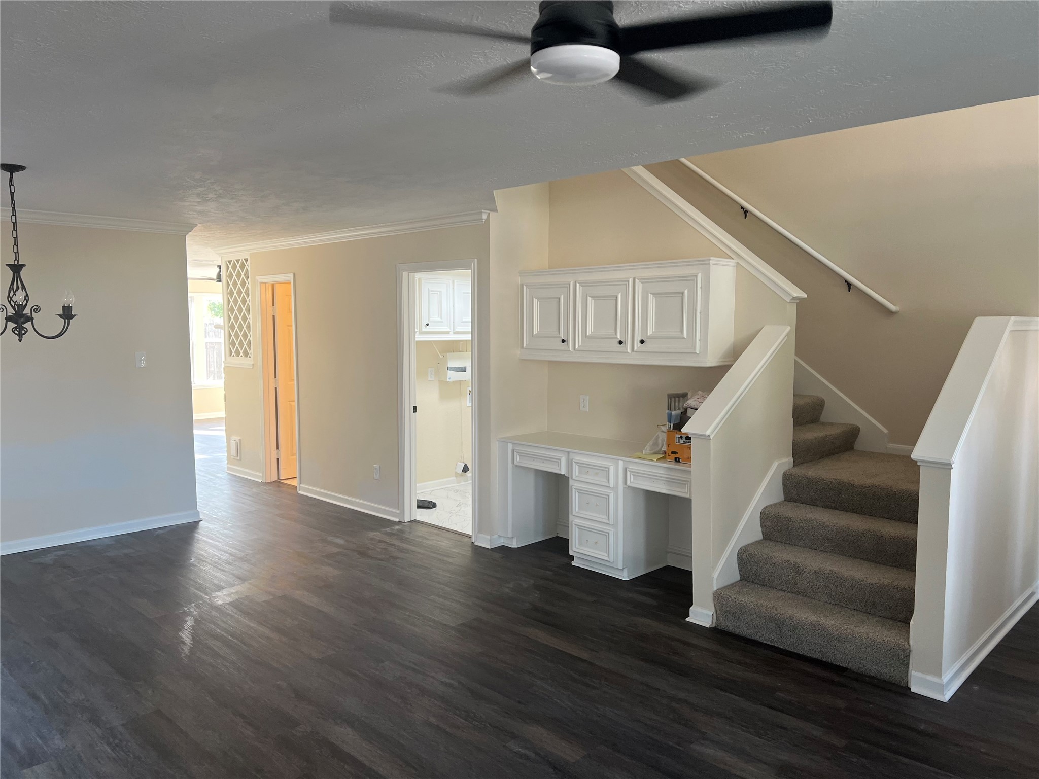 8023 Carmel Circle Property Photo 4