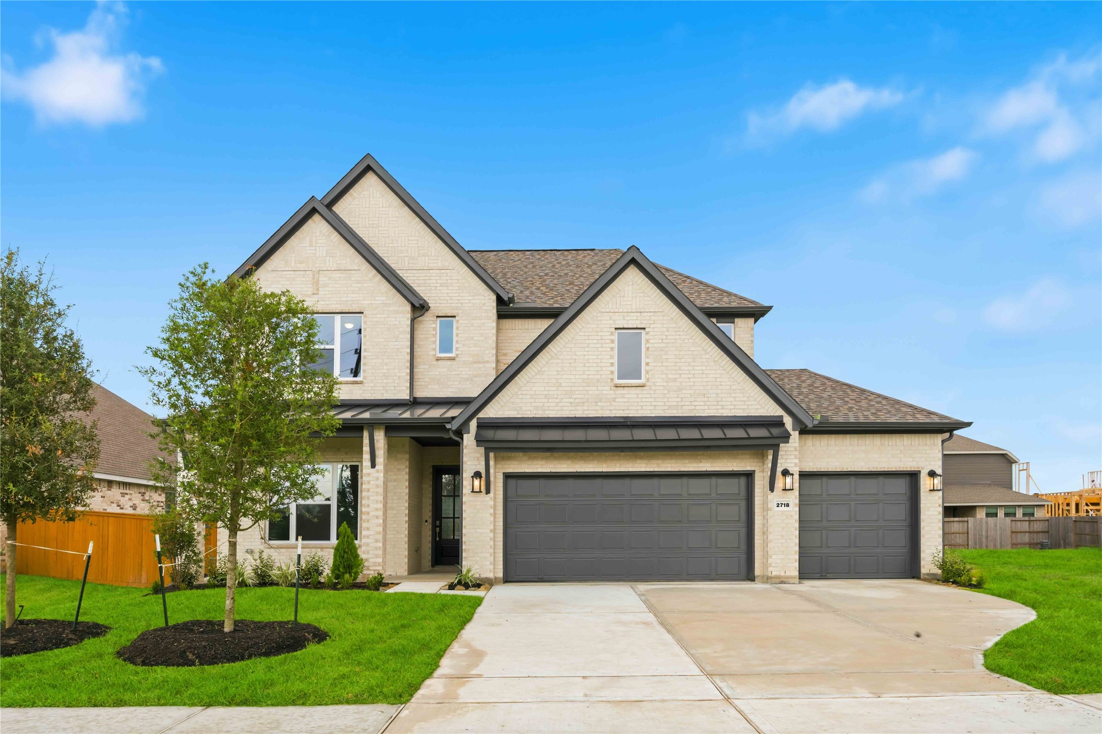 2718 Jasper Oaks Drive Property Photo 1