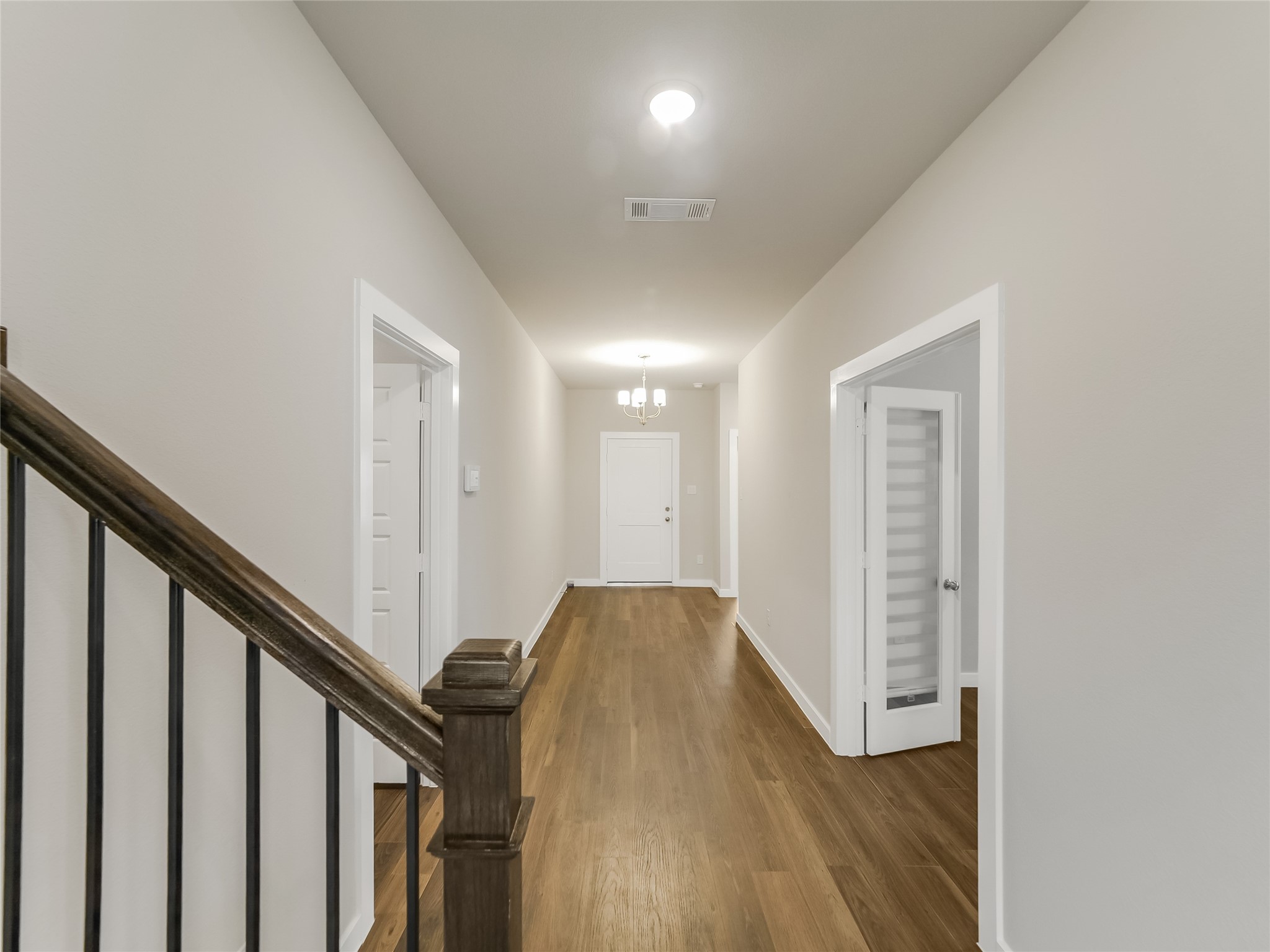 8634 Jetty Glen Drive Property Photo 12