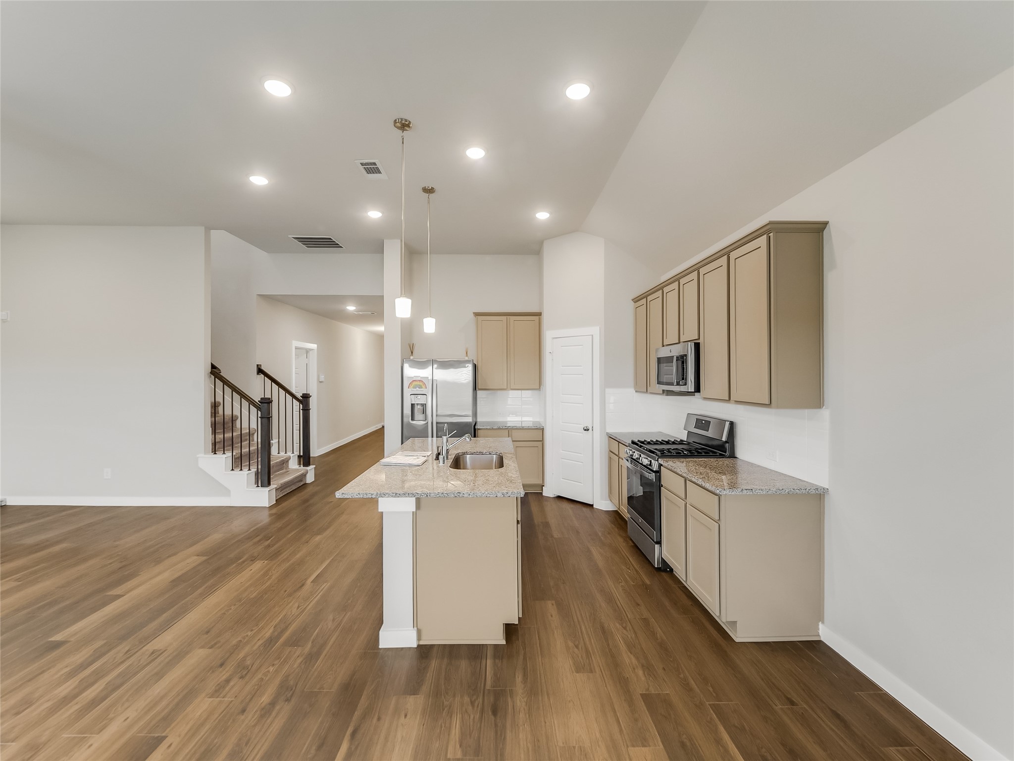 8634 Jetty Glen Drive Property Photo 18