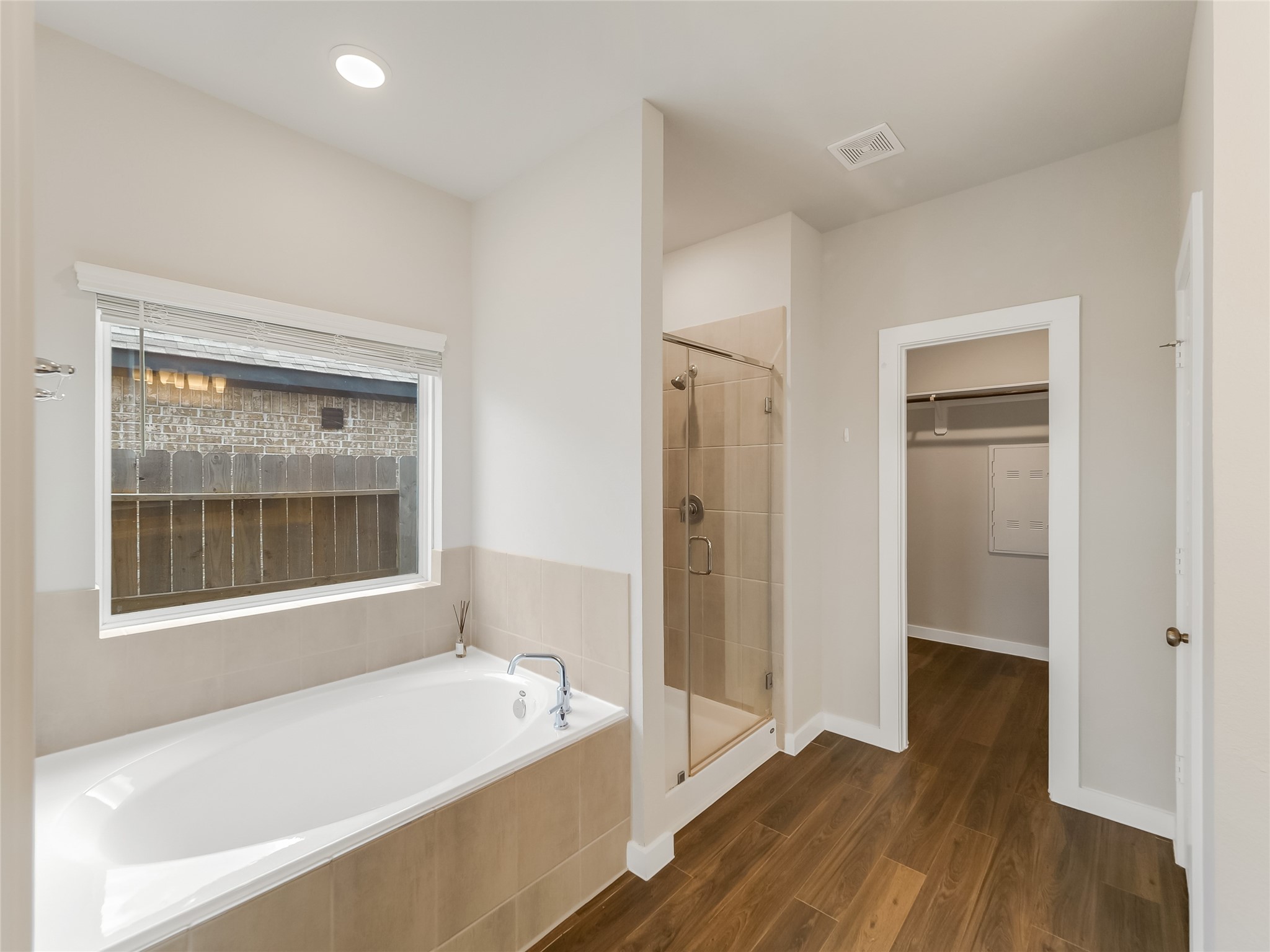 8634 Jetty Glen Drive Property Photo 26