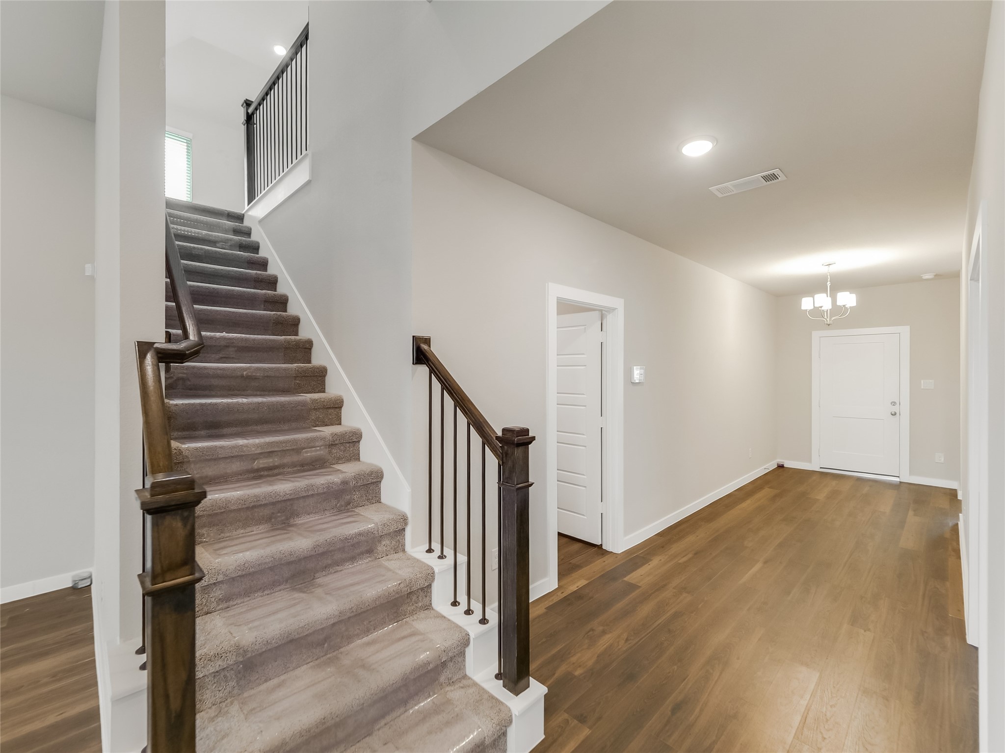8634 Jetty Glen Drive Property Photo 28