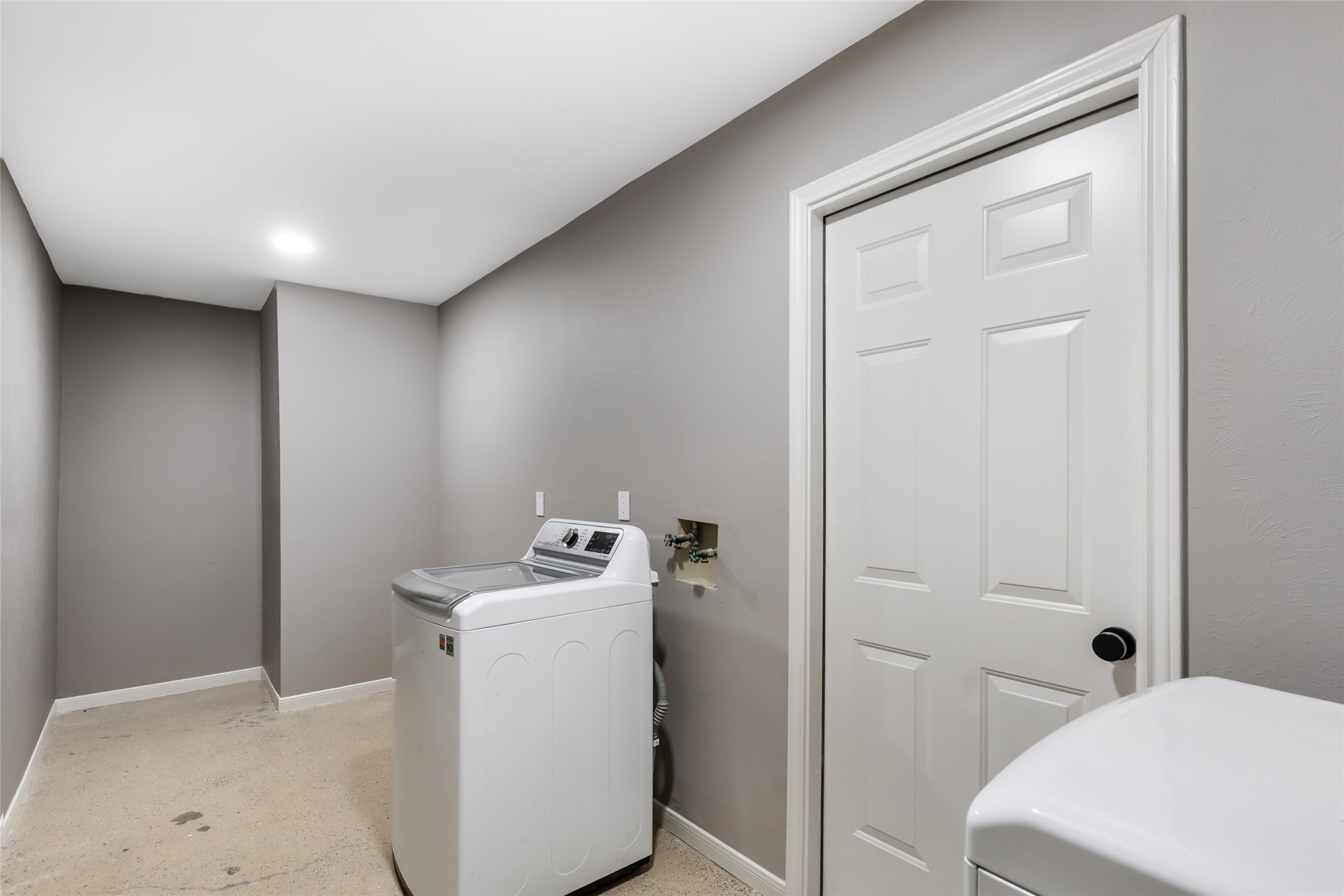 24610 Green Moss Drive Property Photo 34