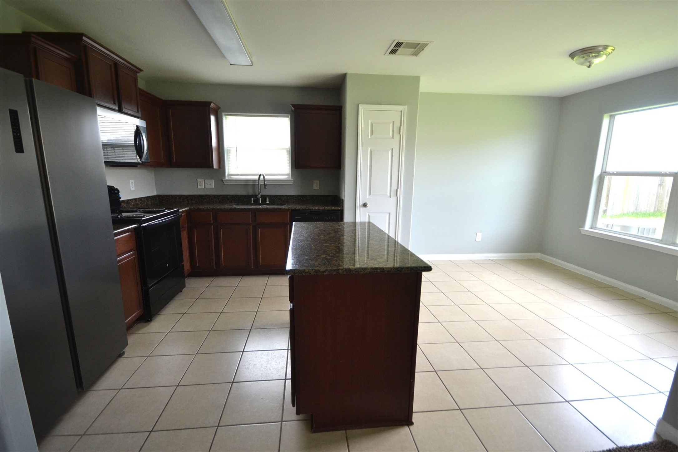 6958 Chessgate Falls Lane Property Photo 2