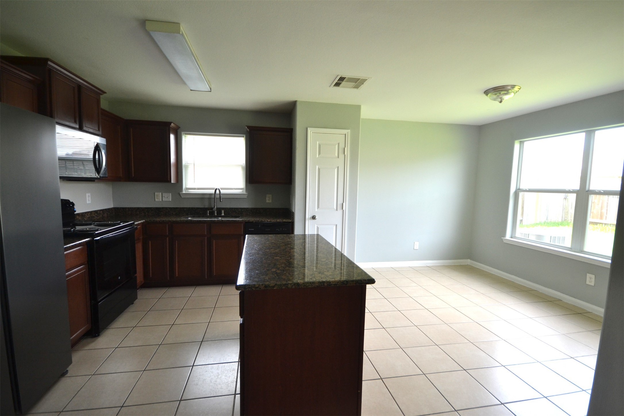6958 Chessgate Falls Lane Property Photo 4