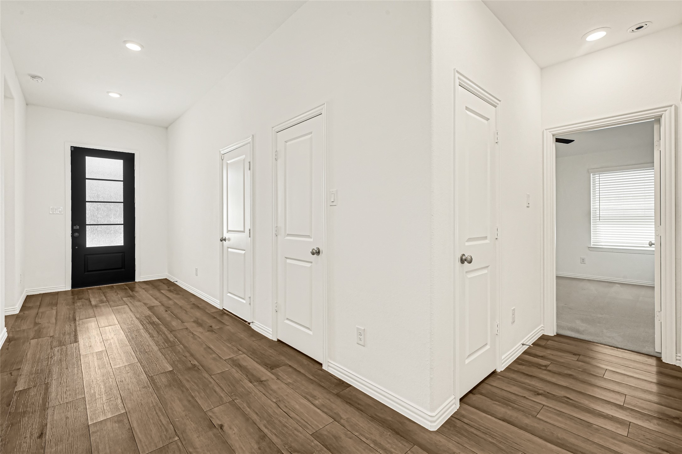 31422 Vineyard Creek Drive Property Photo 3