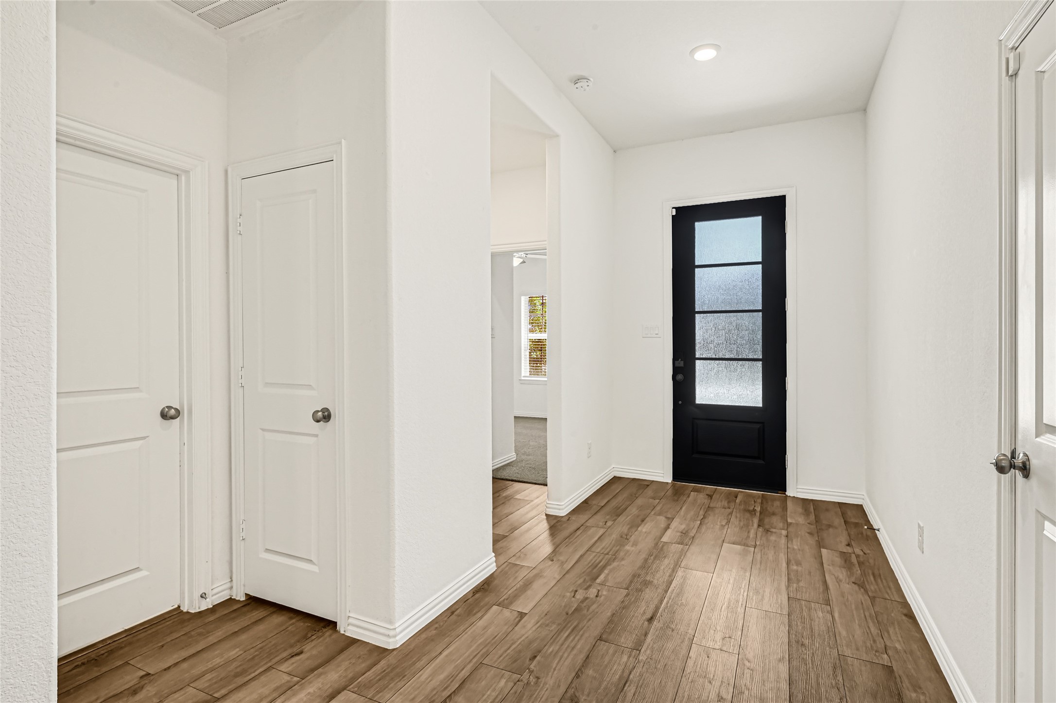 31422 Vineyard Creek Drive Property Photo 4