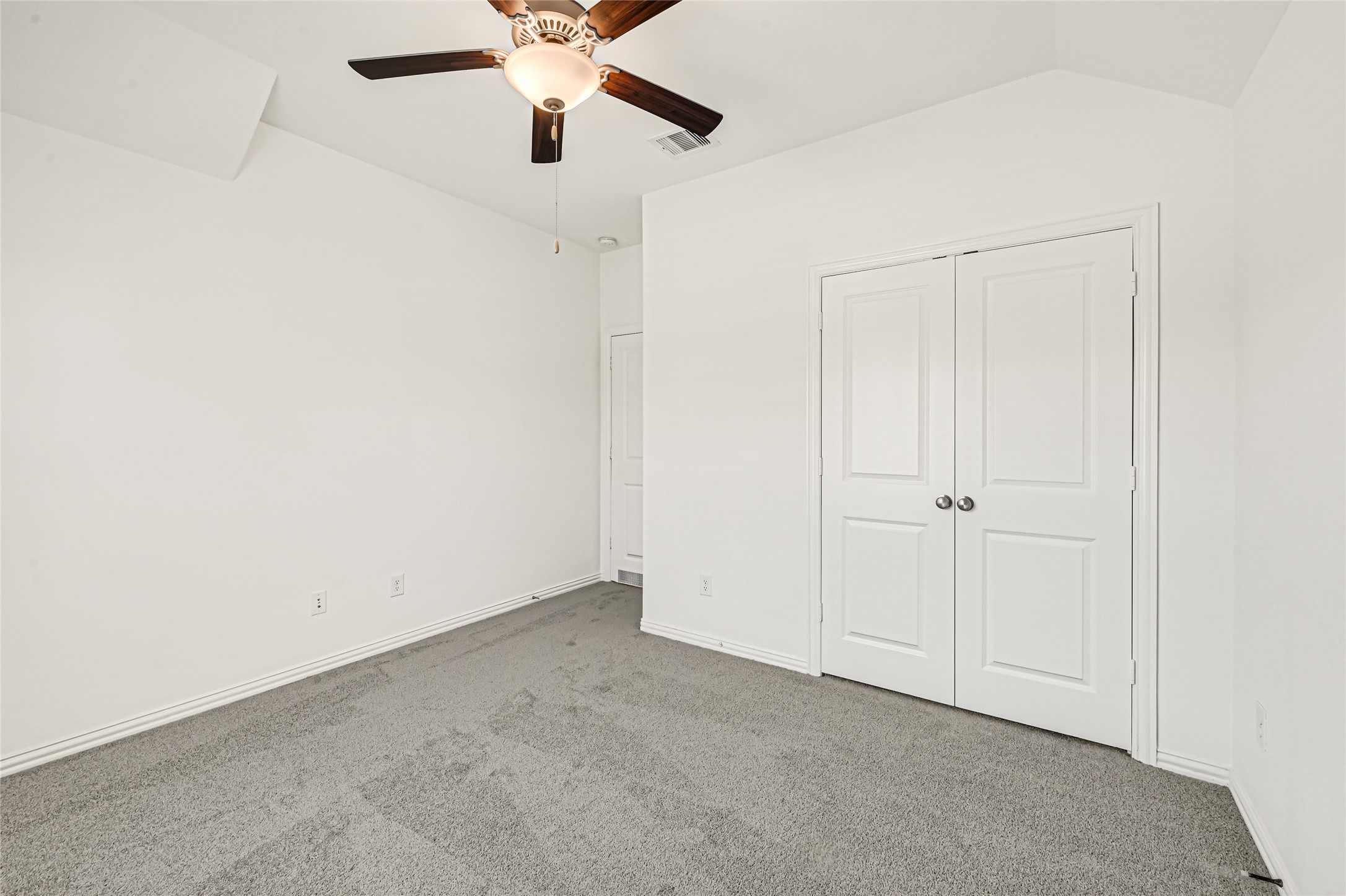 31422 Vineyard Creek Drive Property Photo 17