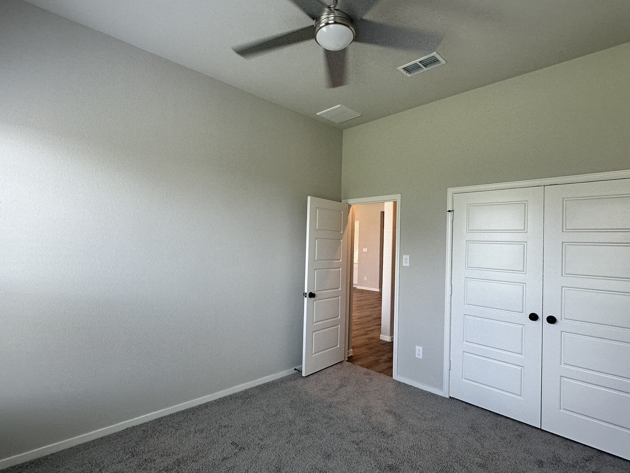 13627 Lago Vista Drive Property Photo 13