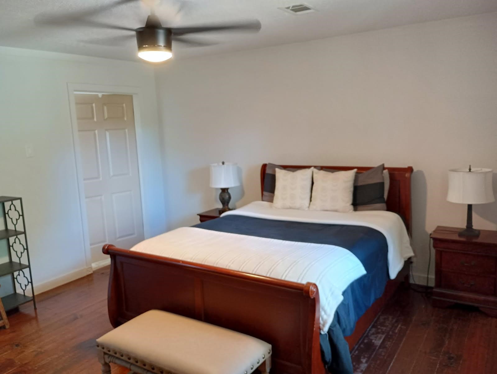 145 W Ivanhoe Drive Property Photo 11