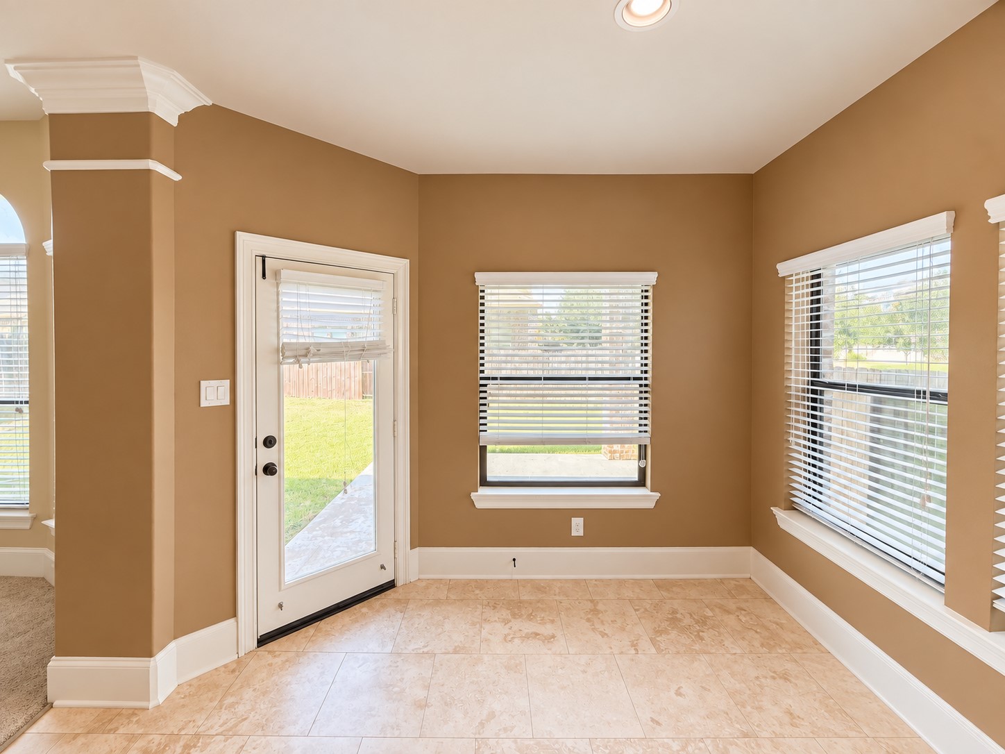 13101 Hollow Garden Lane Property Photo 18