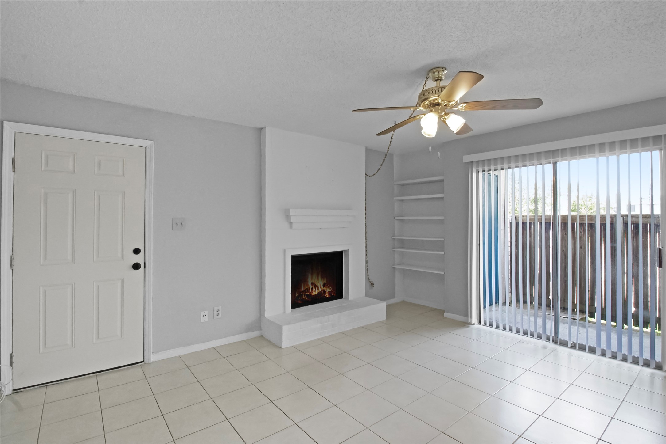 3919 Fairmont Parkway 257 Property Photo 4