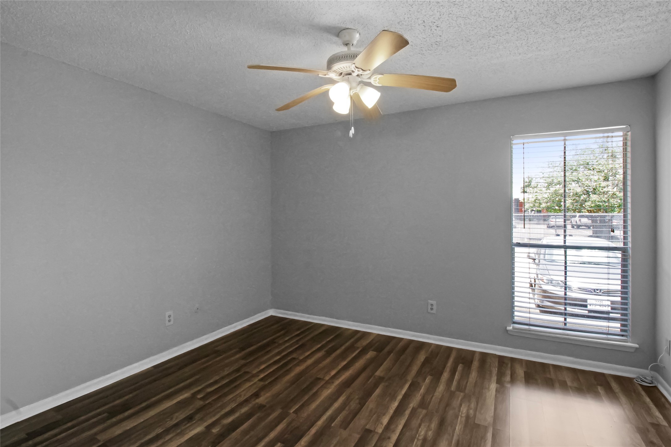 3919 Fairmont Parkway 257 Property Photo 12