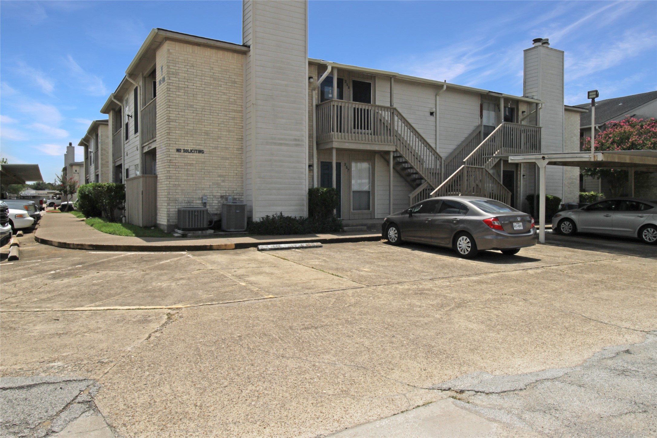 3919 Fairmont Parkway 257 Property Photo 17