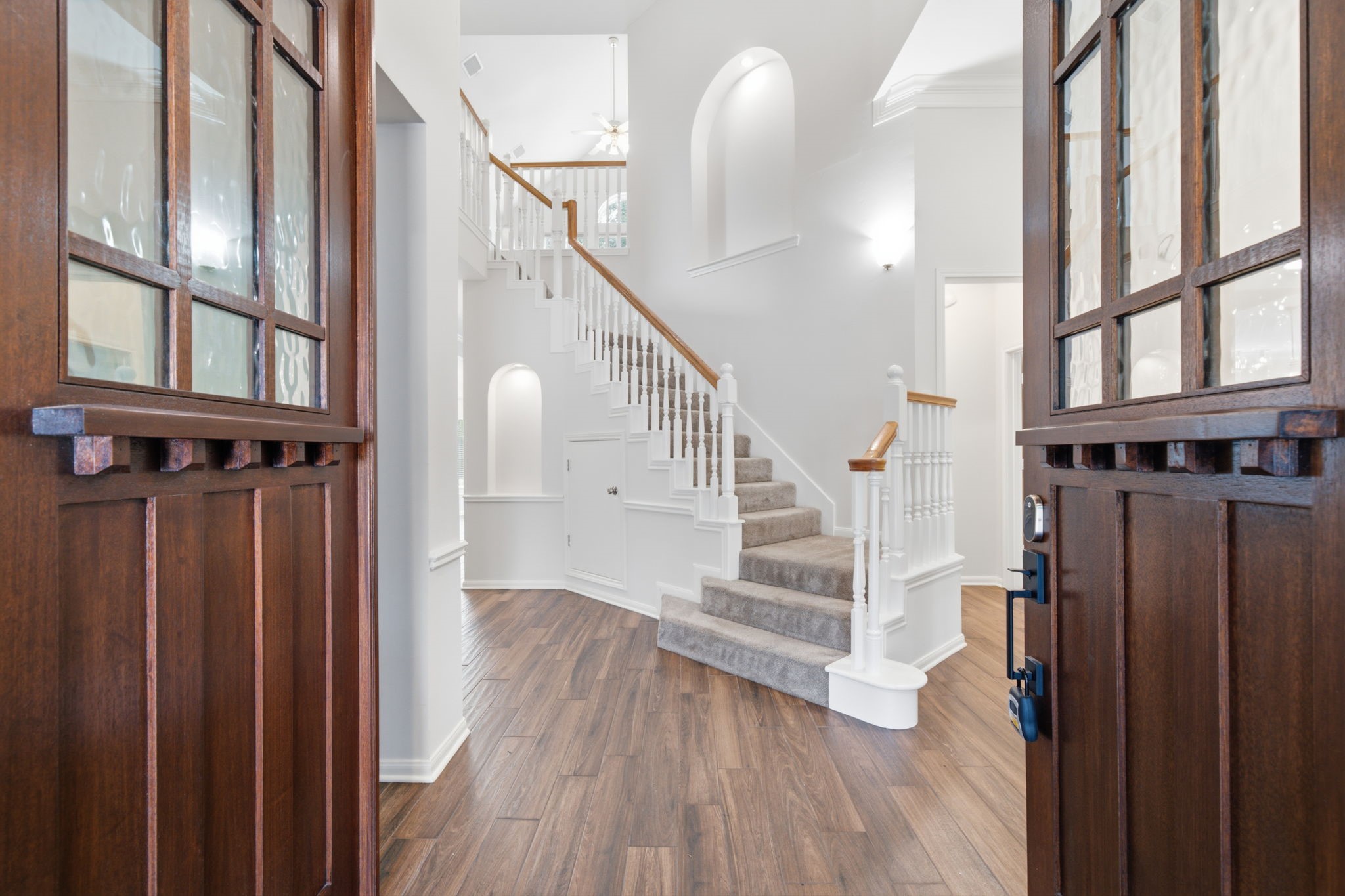 2214 Lytham Lane Property Photo 3