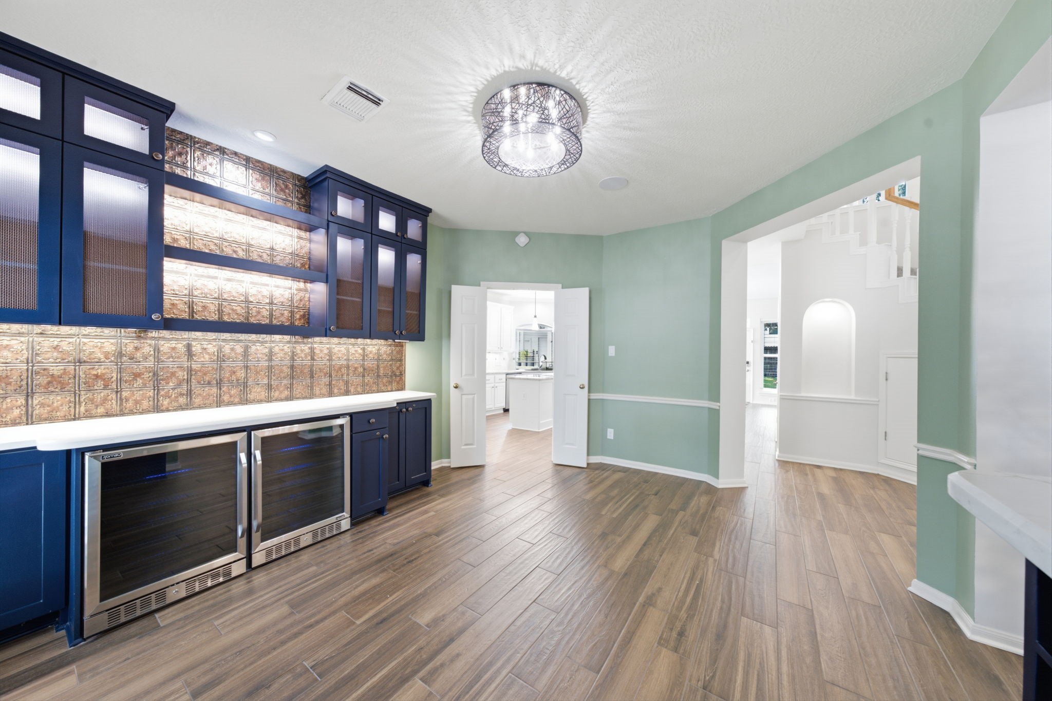 2214 Lytham Lane Property Photo 4
