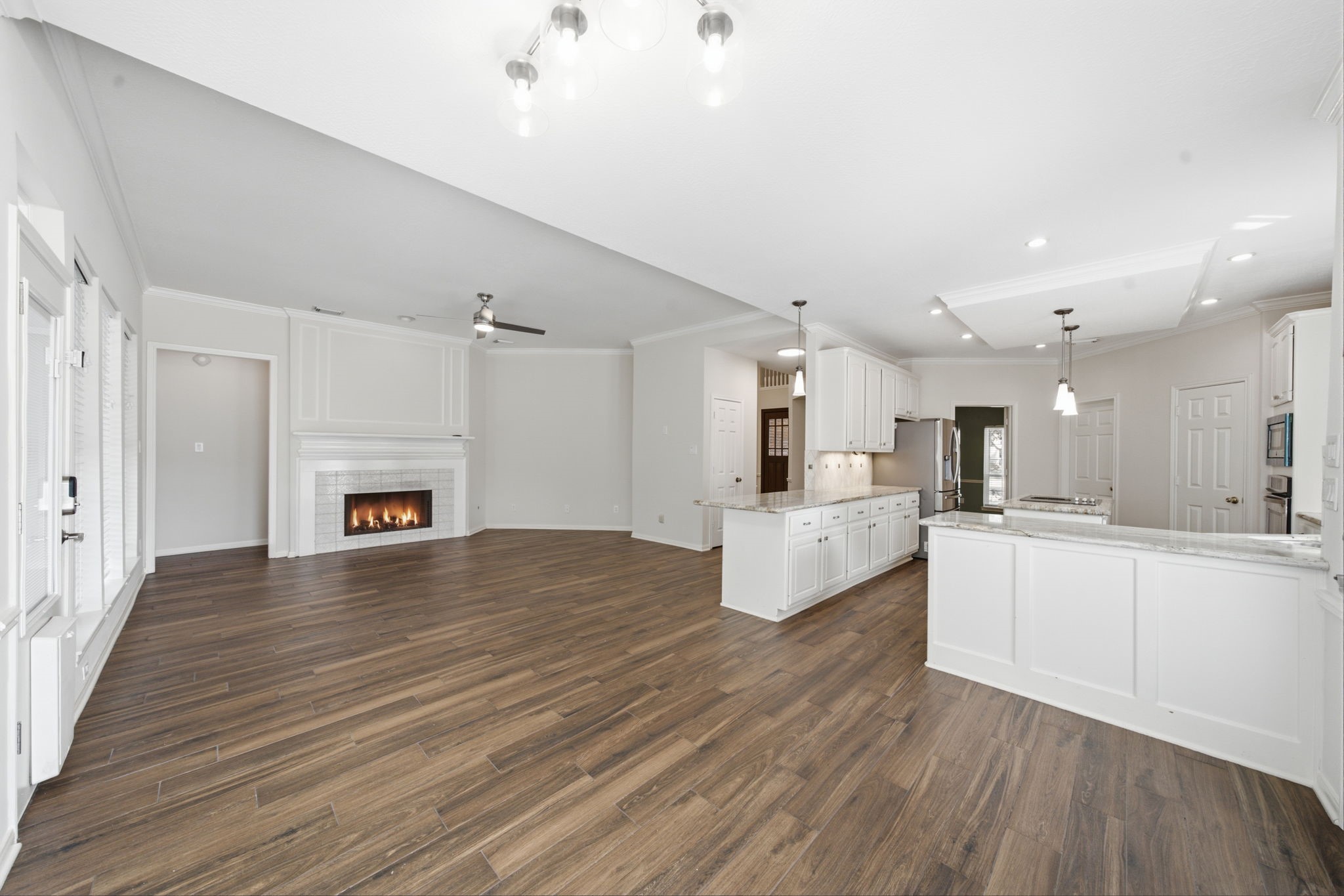2214 Lytham Lane Property Photo 11