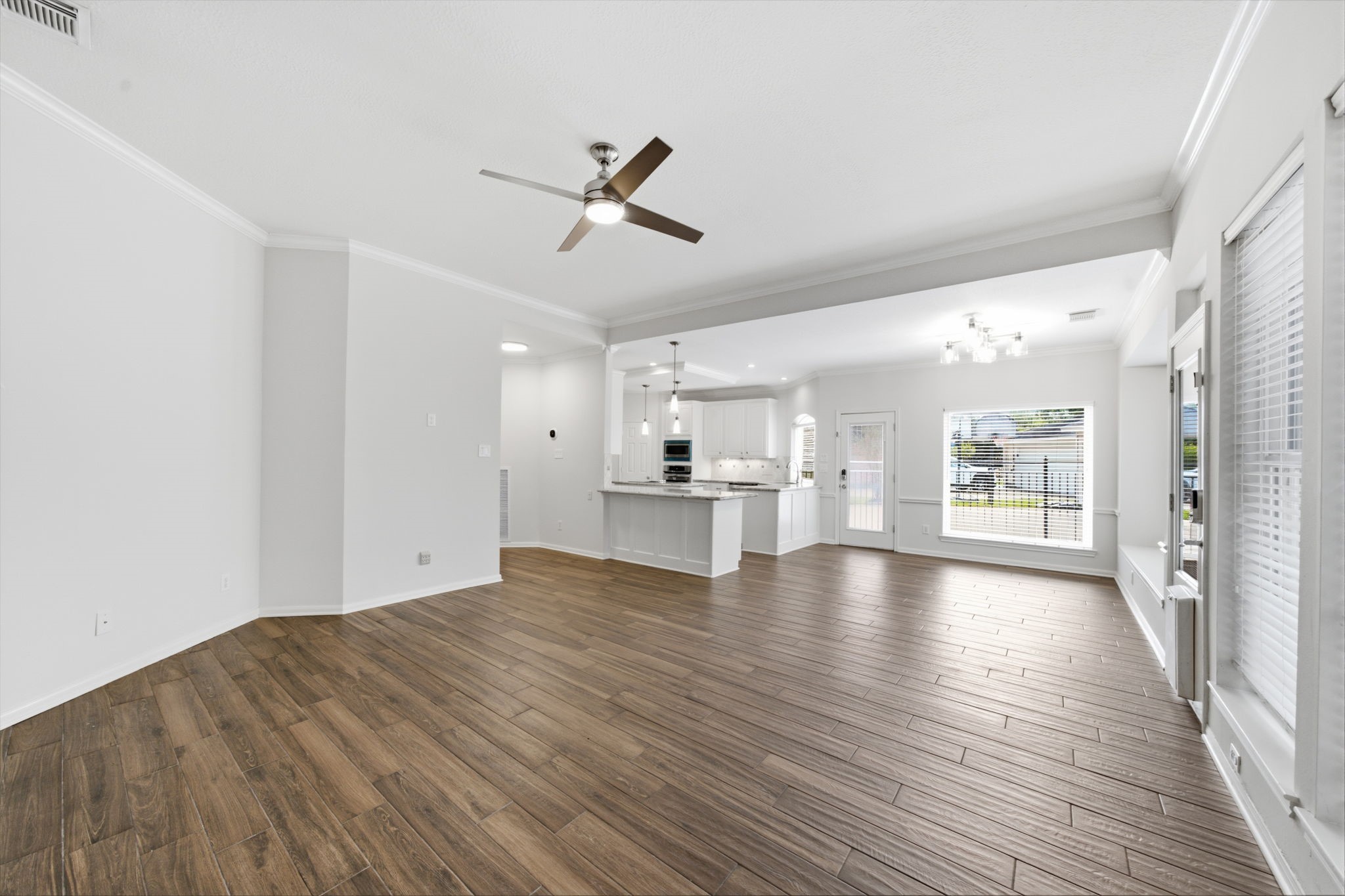 2214 Lytham Lane Property Photo 15