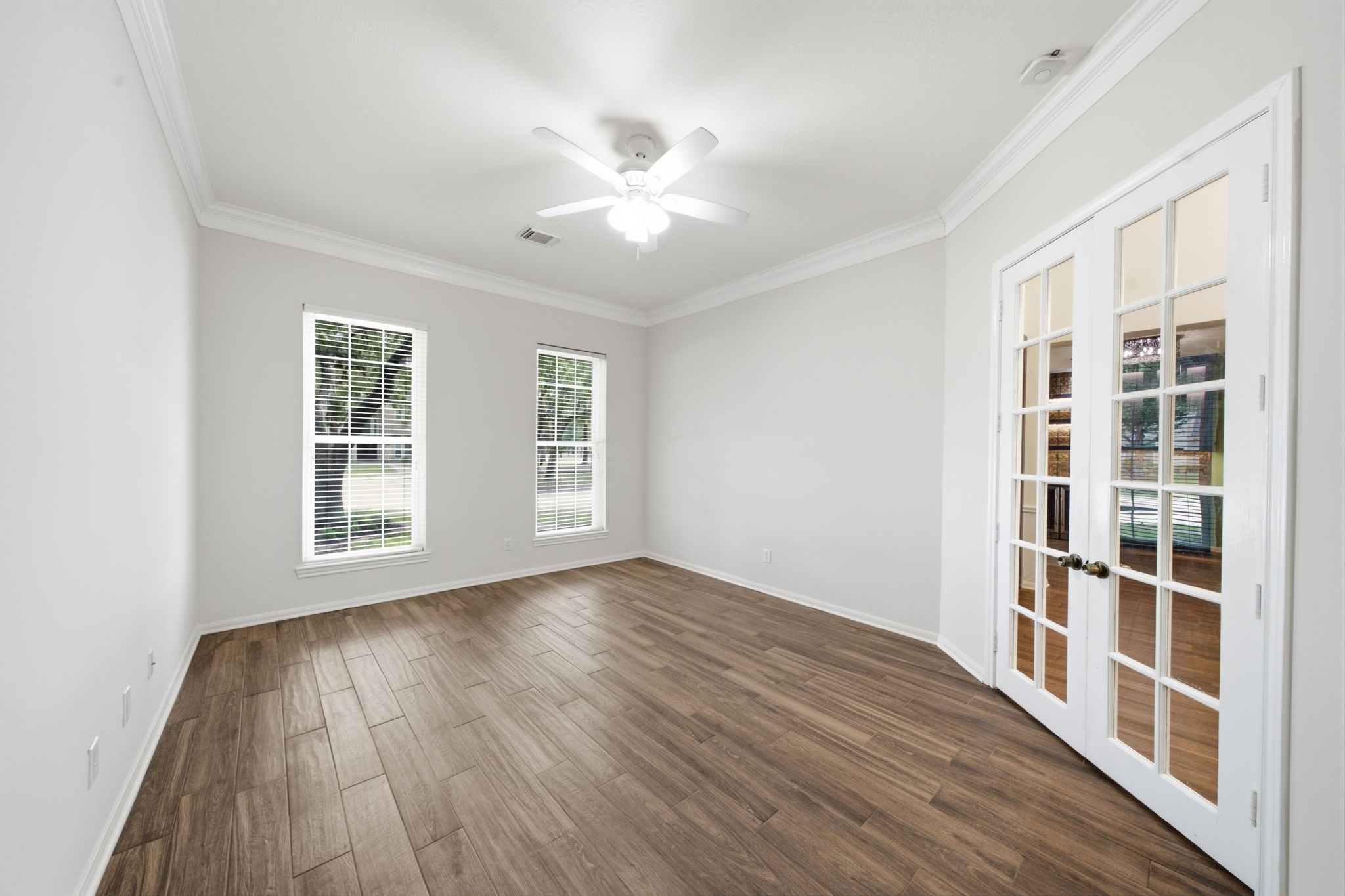 2214 Lytham Lane Property Photo 23