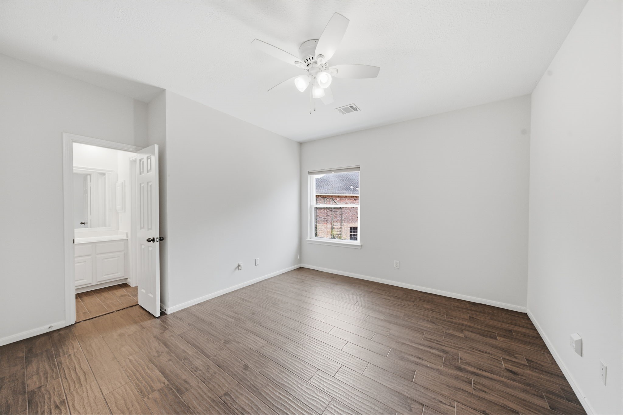 2214 Lytham Lane Property Photo 31