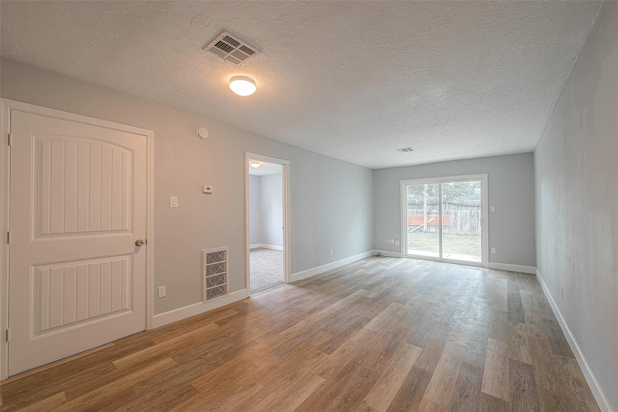 5020 Ridgevan Drive Property Photo 4