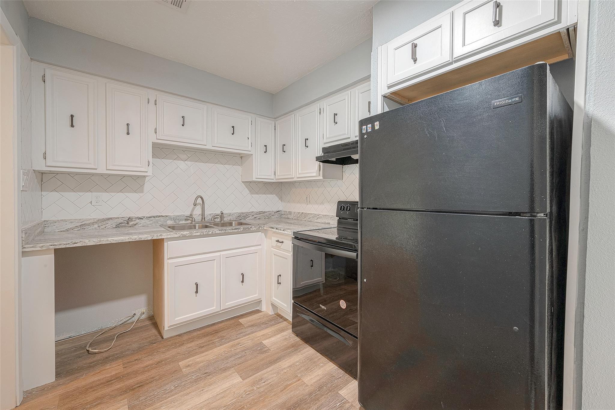 5020 Ridgevan Drive Property Photo 9