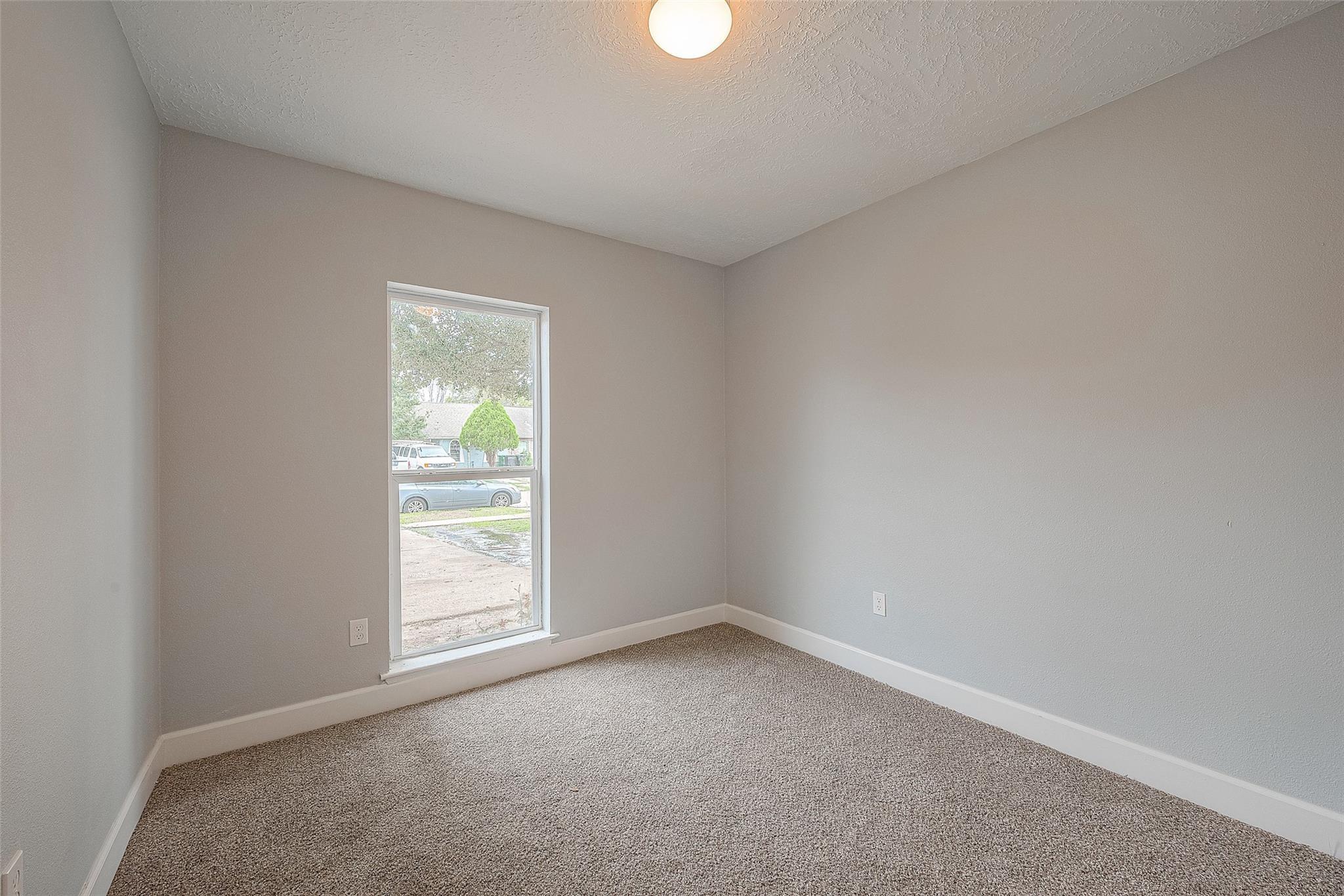 5020 Ridgevan Drive Property Photo 13