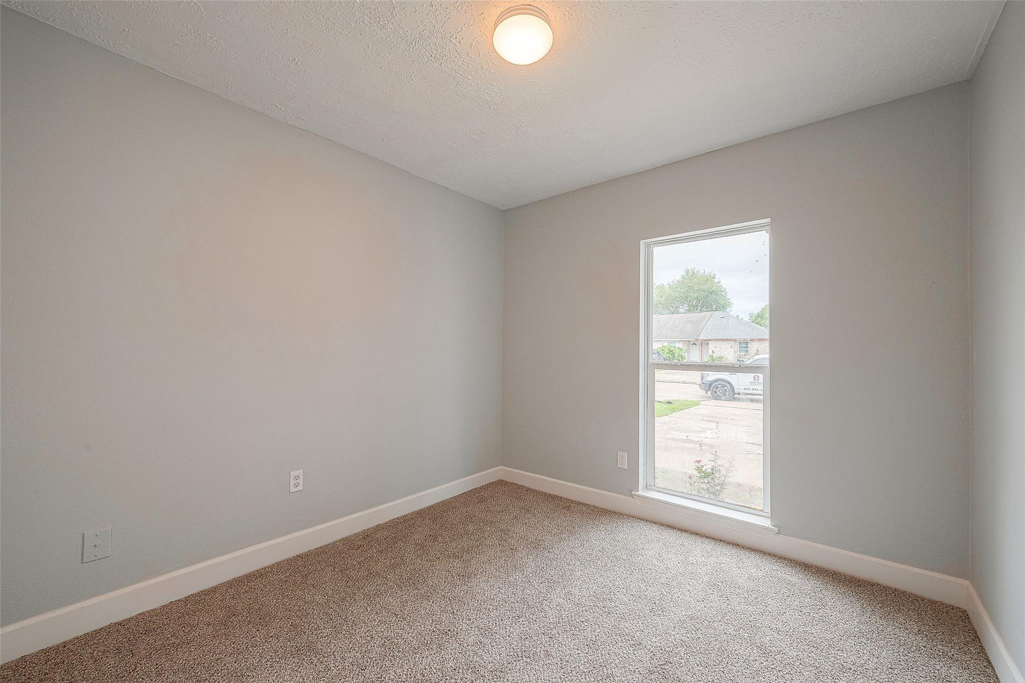 5020 Ridgevan Drive Property Photo 15
